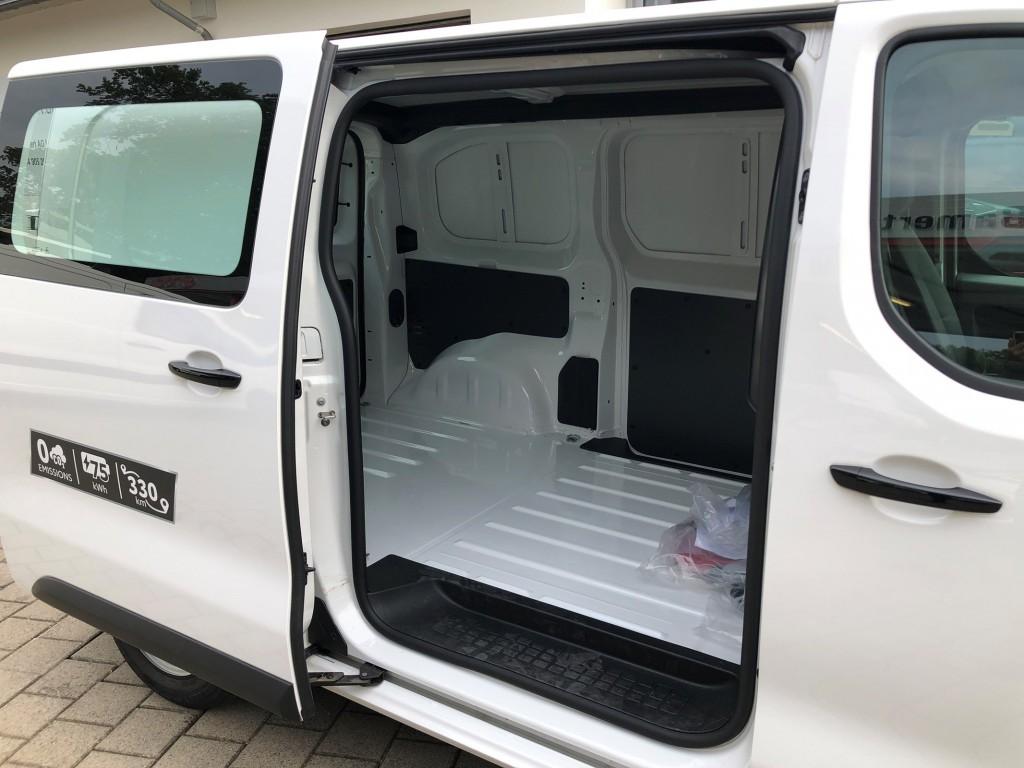 TOYOTA PROACE Van L1 75KWh Active-image-6