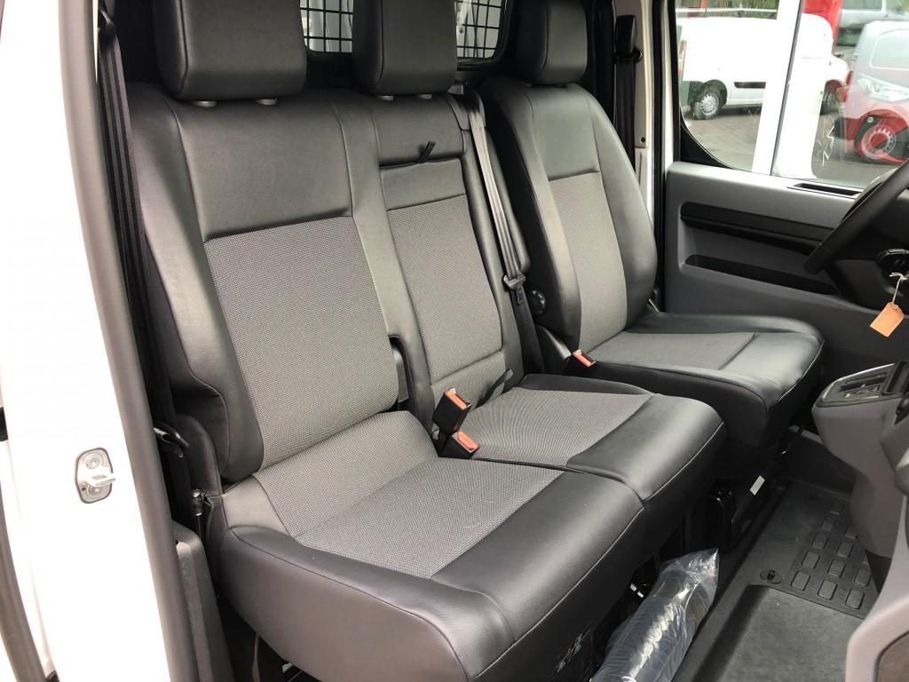 TOYOTA PROACE Van L1 75KWh Active-image-14