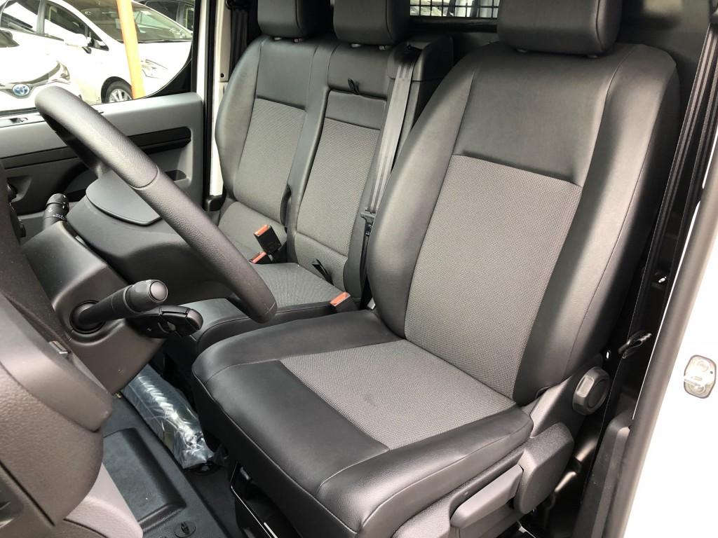 TOYOTA PROACE Van L1 75KWh Active-image-11