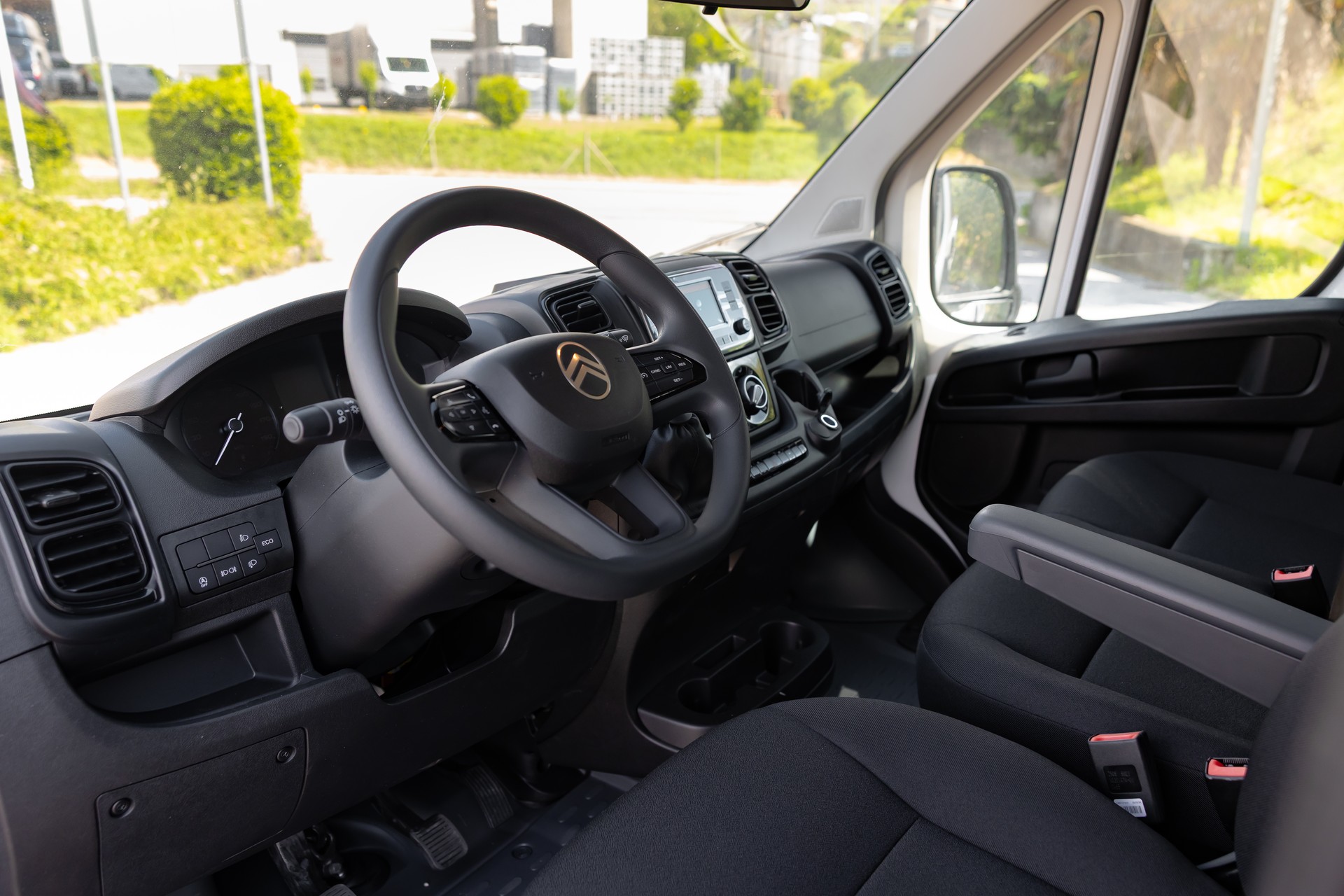 CITROEN Jumper 35+ 2.2 BlueHDi 140 L4 DK-image-3