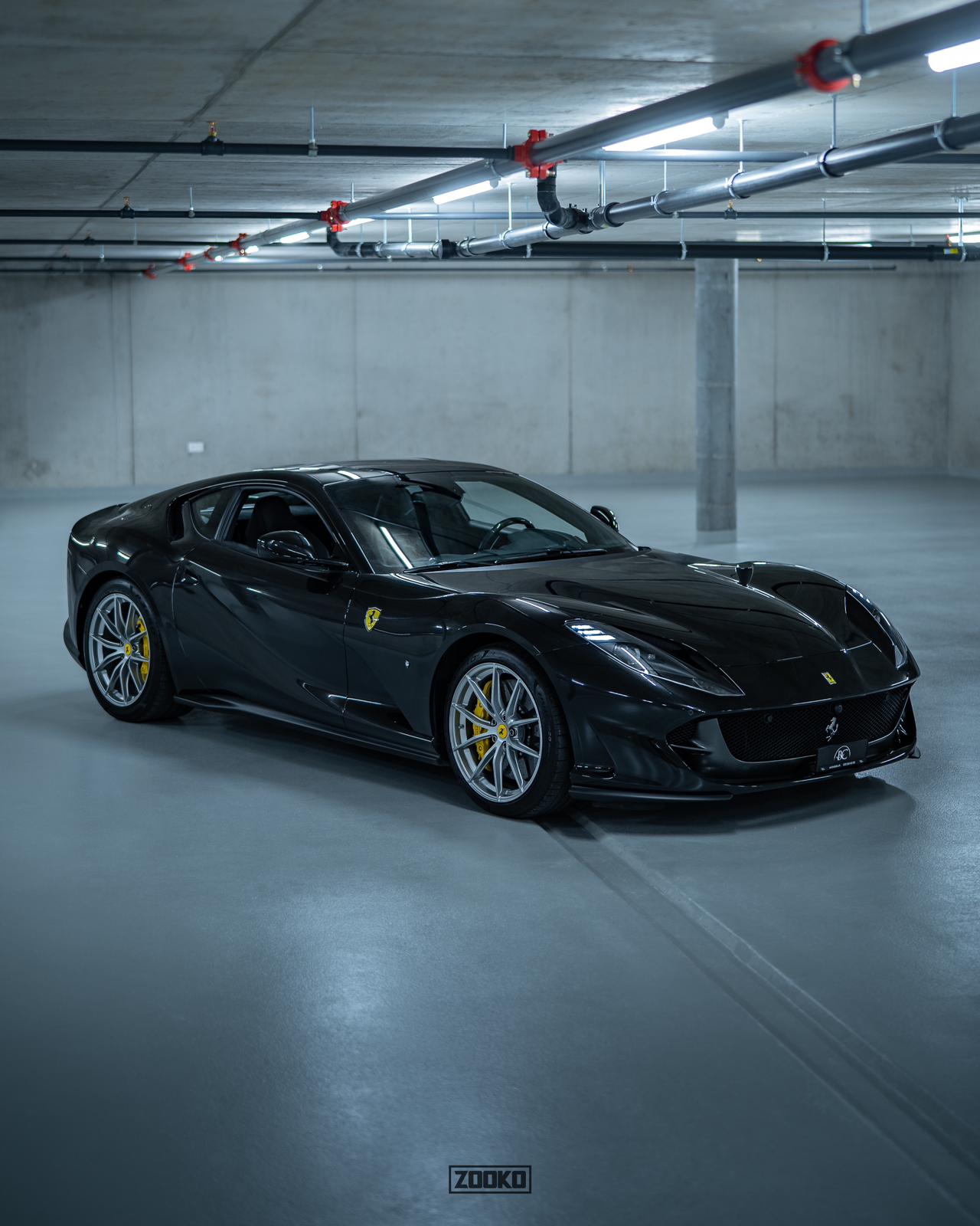 FERRARI 812 Superfast-image-14