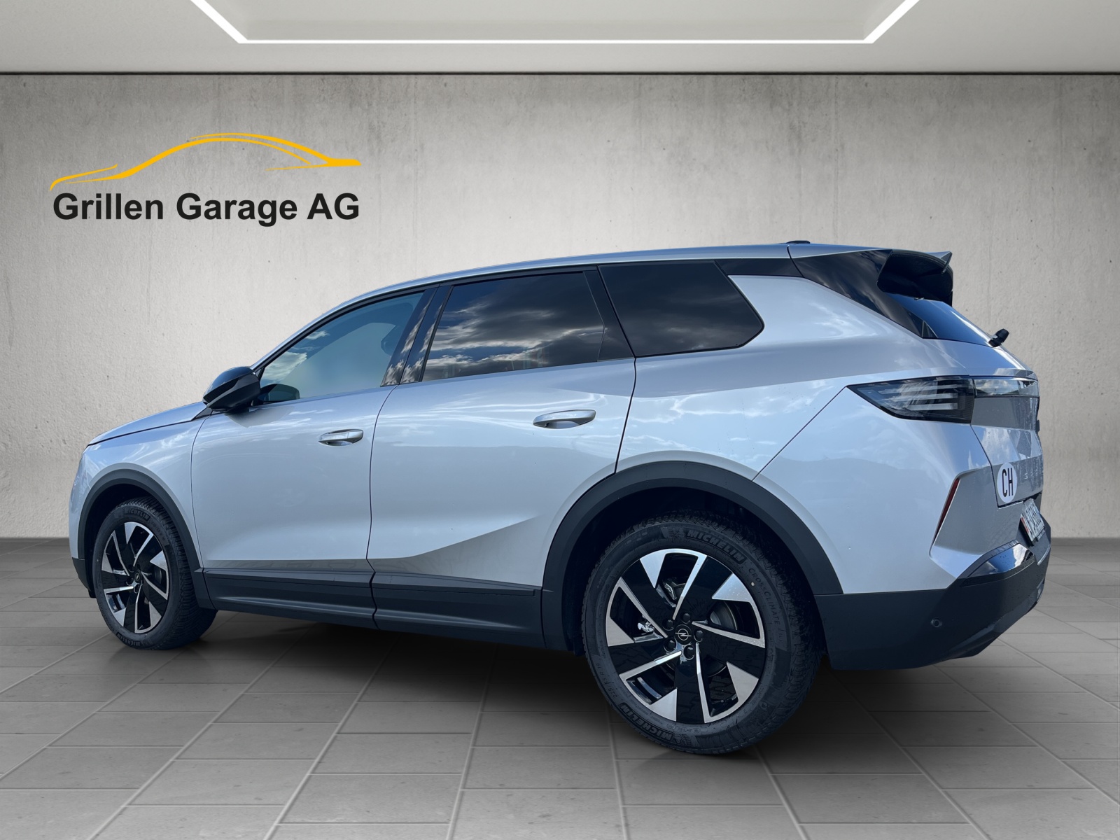 OPEL Grandland 1.2 T HEV GS-showroom-element-2