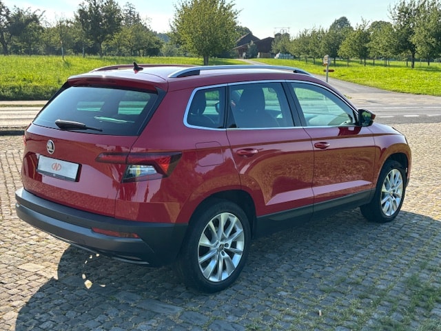 SKODA Karoq 2.0 TDI CR Style 4x4 DSG-image-3