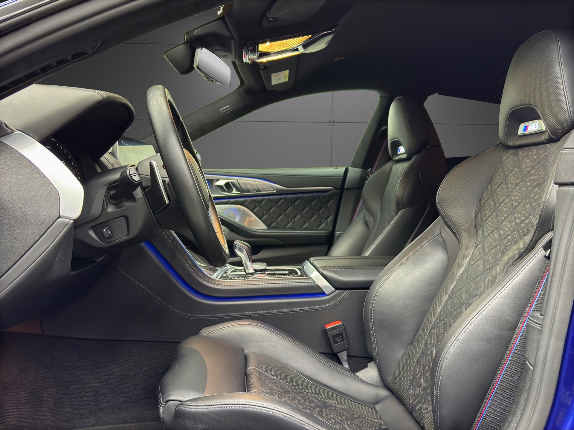 BMW M8 xDrive M Competition Steptronic-image-8