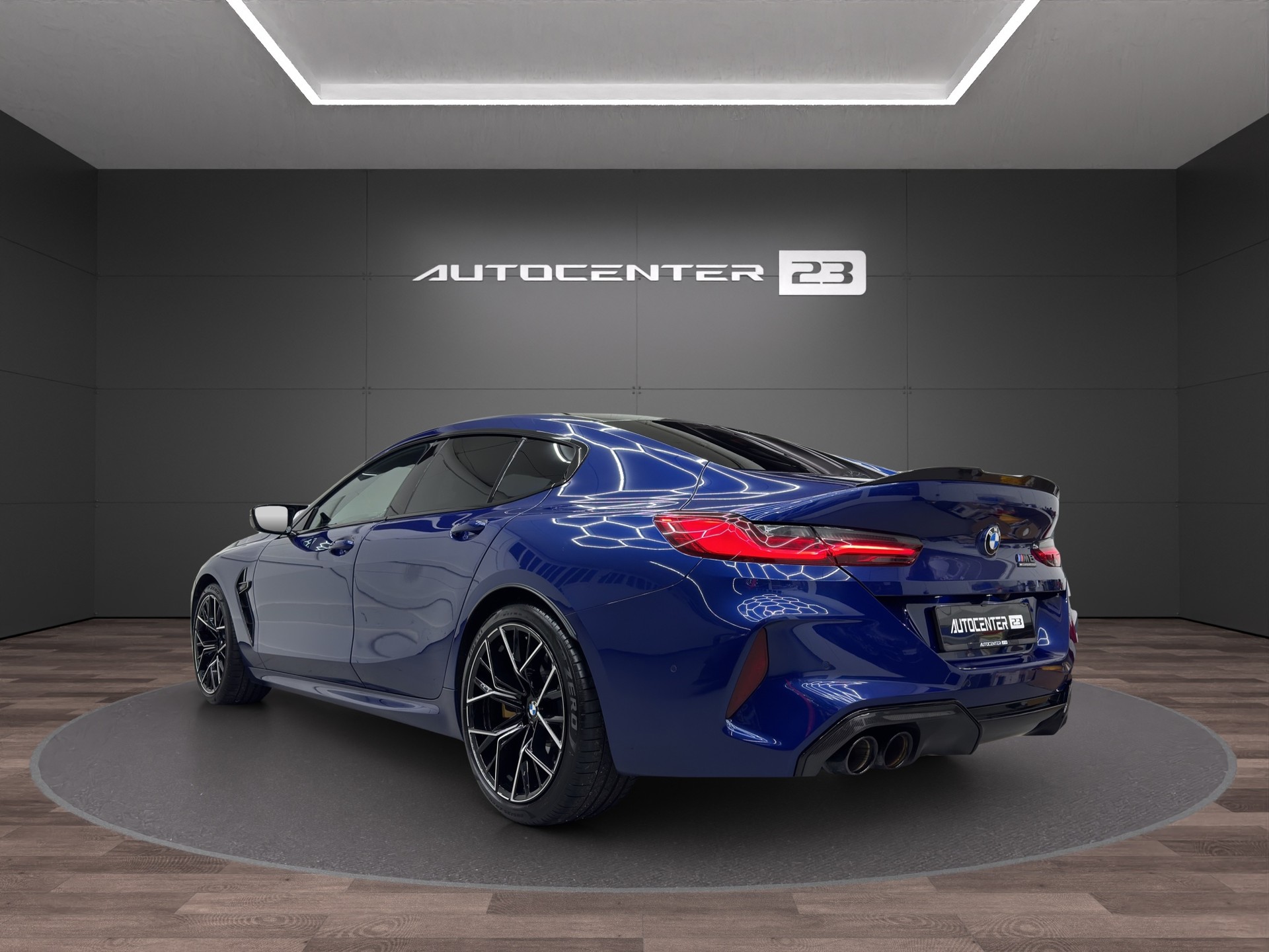 BMW M8 xDrive M Competition Steptronic-image-2