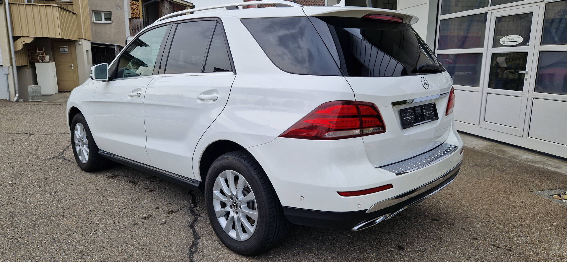 MERCEDES-BENZ GLE 250 d Matic 9G-Tronic-image-10