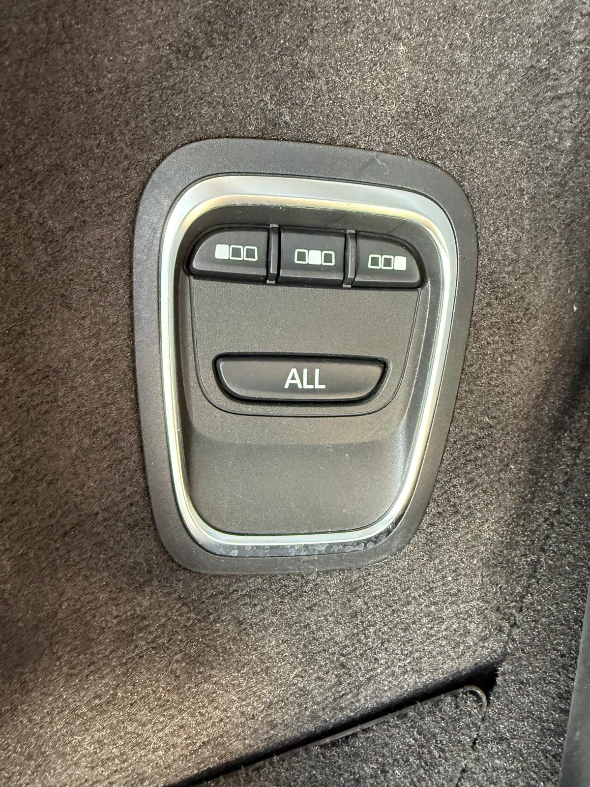RENAULT Espace 1.6 dCi 160 Initiale EDC-image-20
