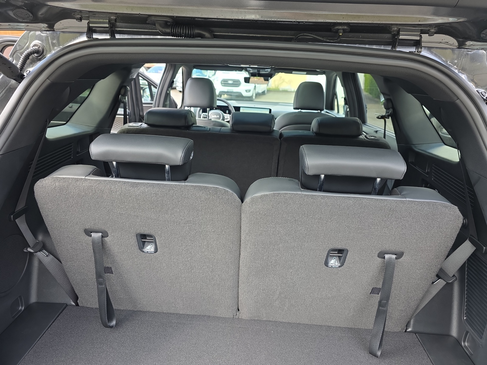 KIA Sorento 2.2 SmartD Style 7 Sitzplätze und mit Anhängerkupplung-image-14