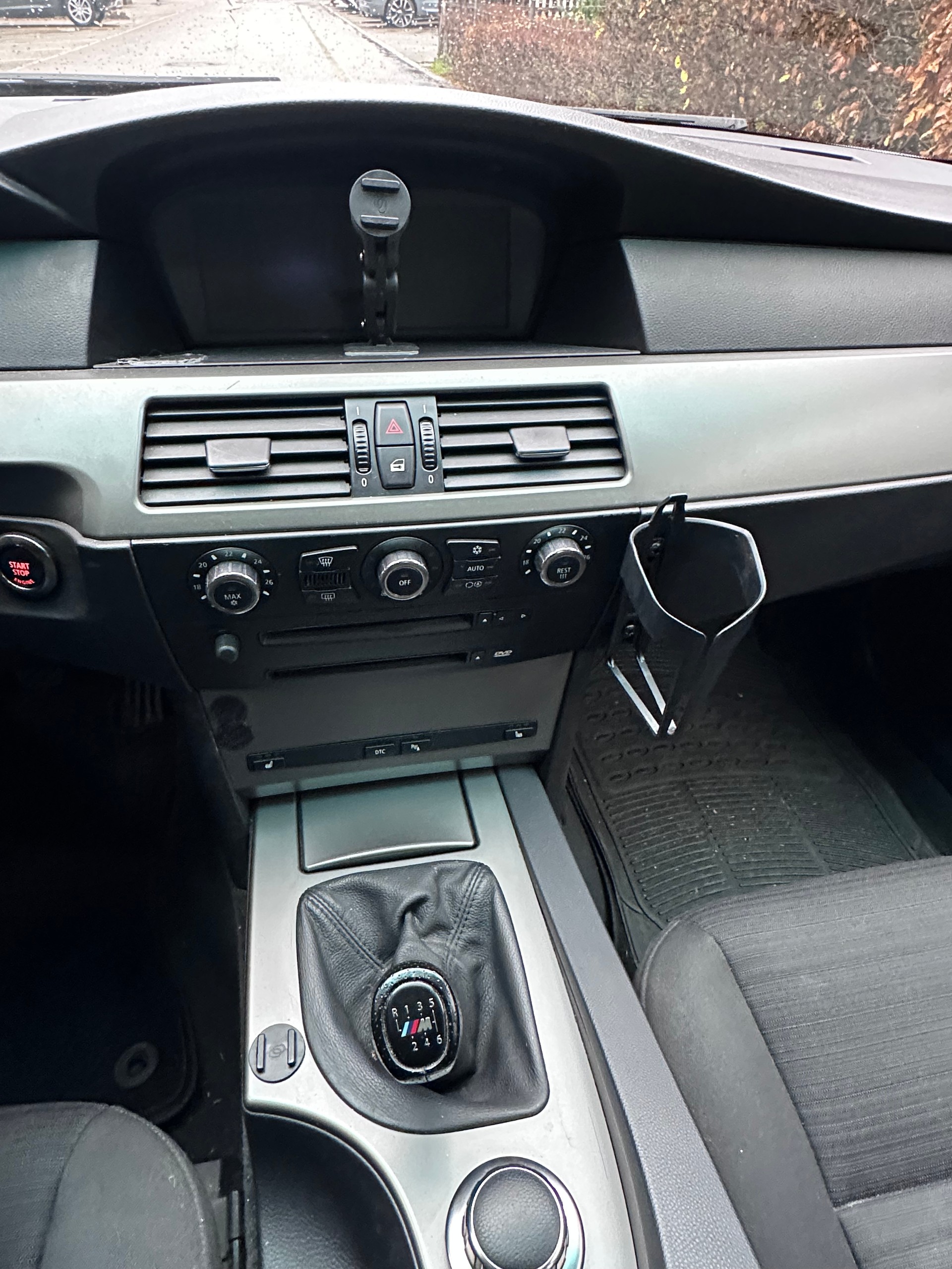 BMW 523-image-8