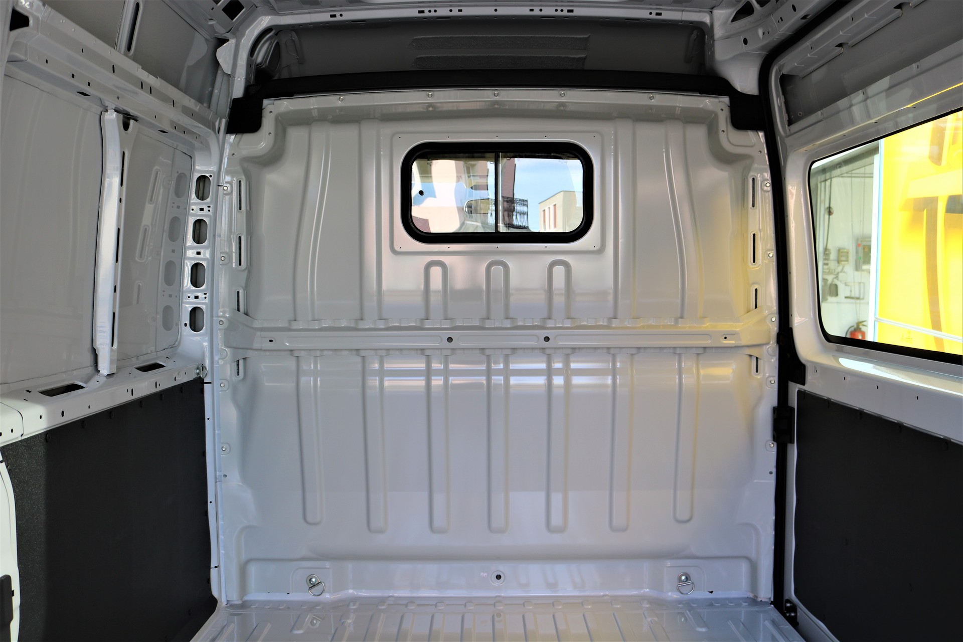 OPEL Movano 2.2 d 3,5t L2H2-image-13