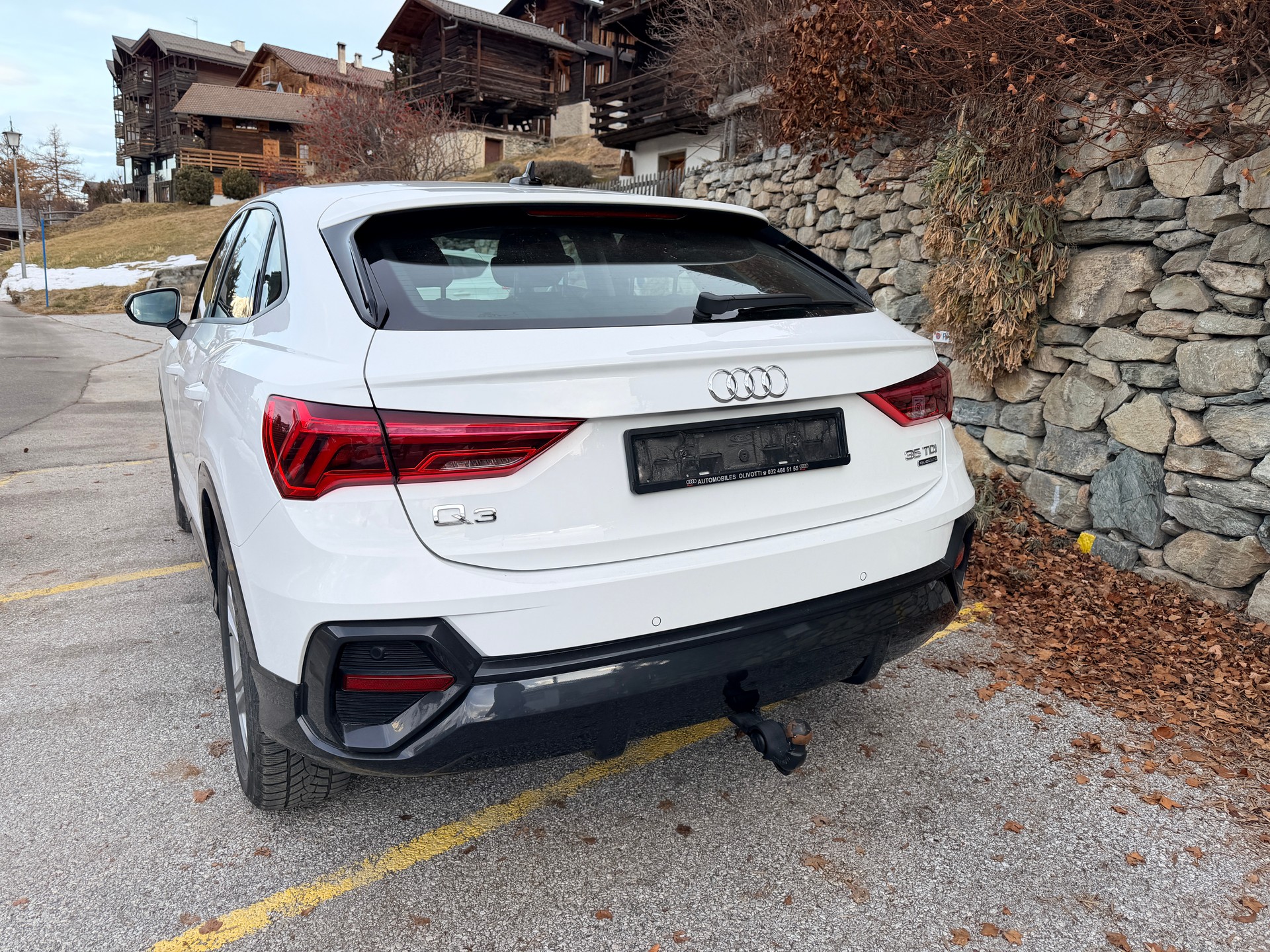 AUDI Q3 Sportback 35 TDI Attraction quattro S-tronic-image-7