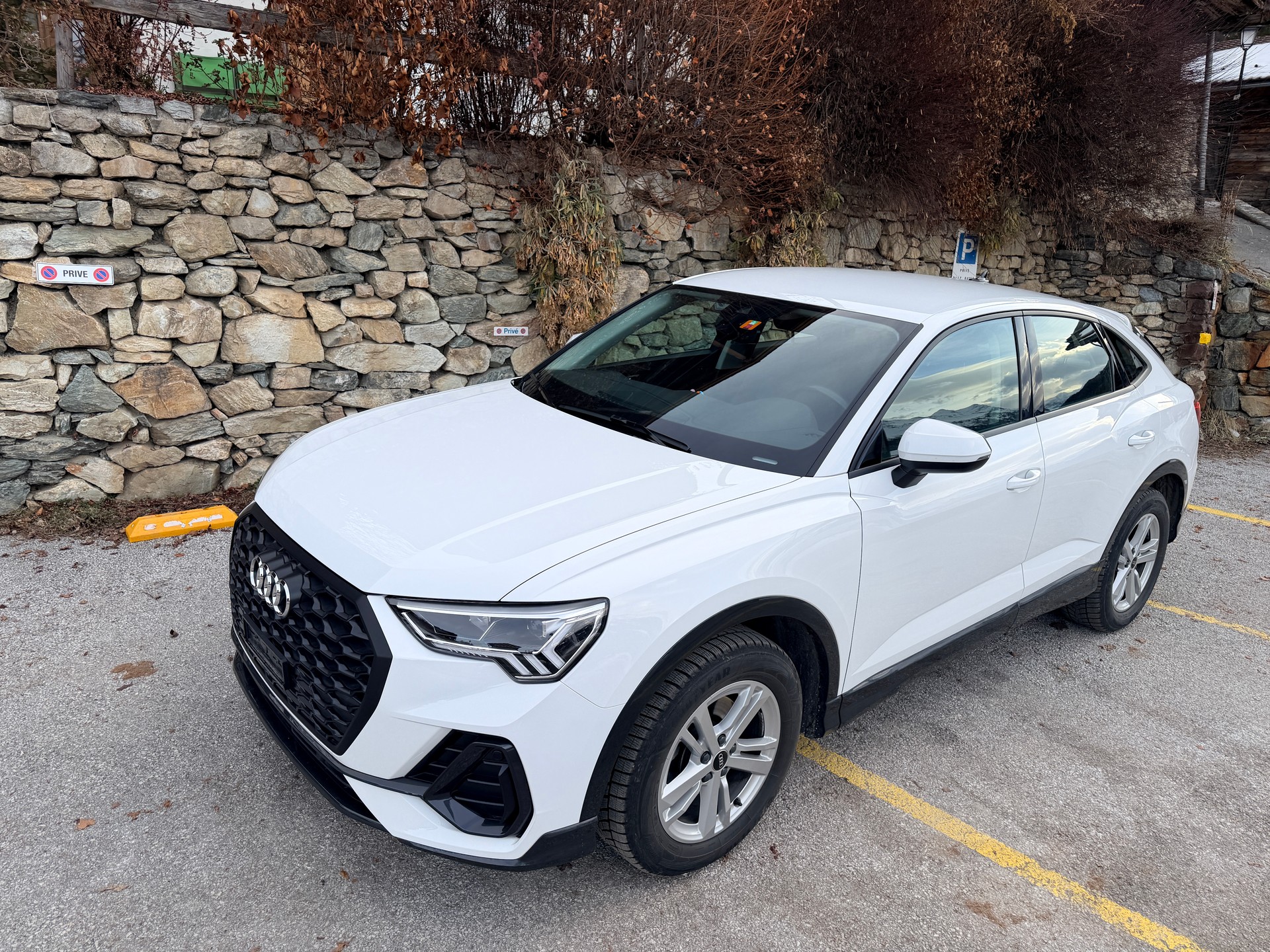 AUDI Q3 Sportback 35 TDI Attraction quattro S-tronic-image-6