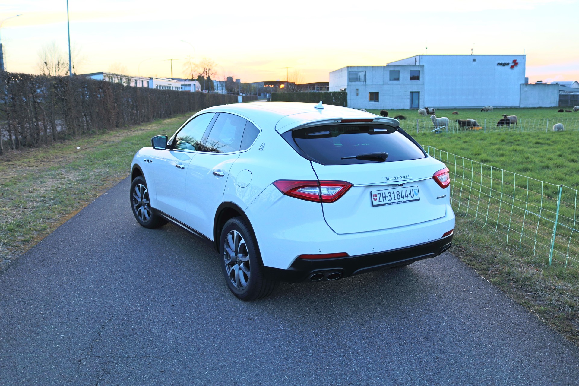 MASERATI Levante D 3.0 V6 Automatica-image-3