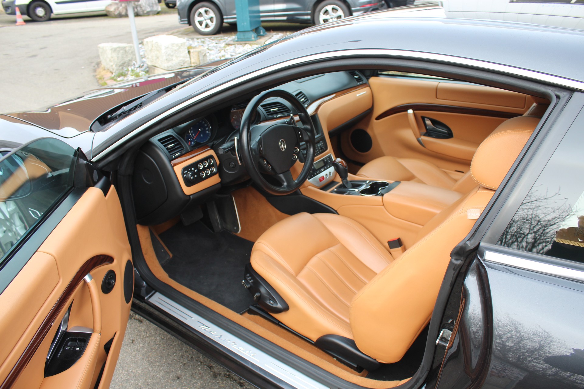 MASERATI GranTurismo Automatica-image-4