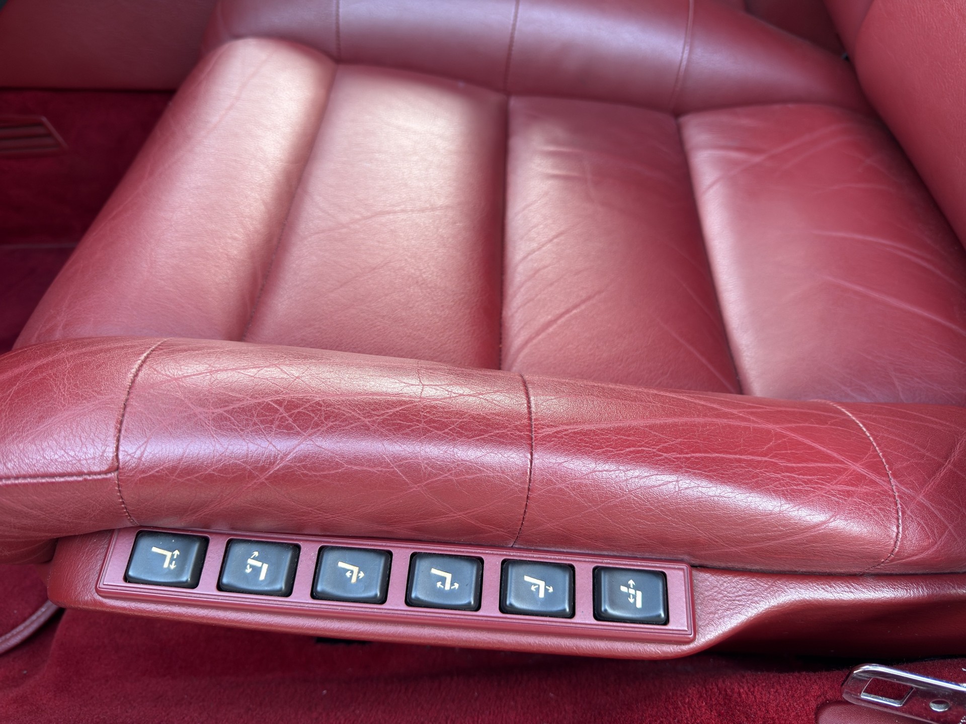 CADILLAC ALLANTE Pininfarina 4.1 V8-image-10