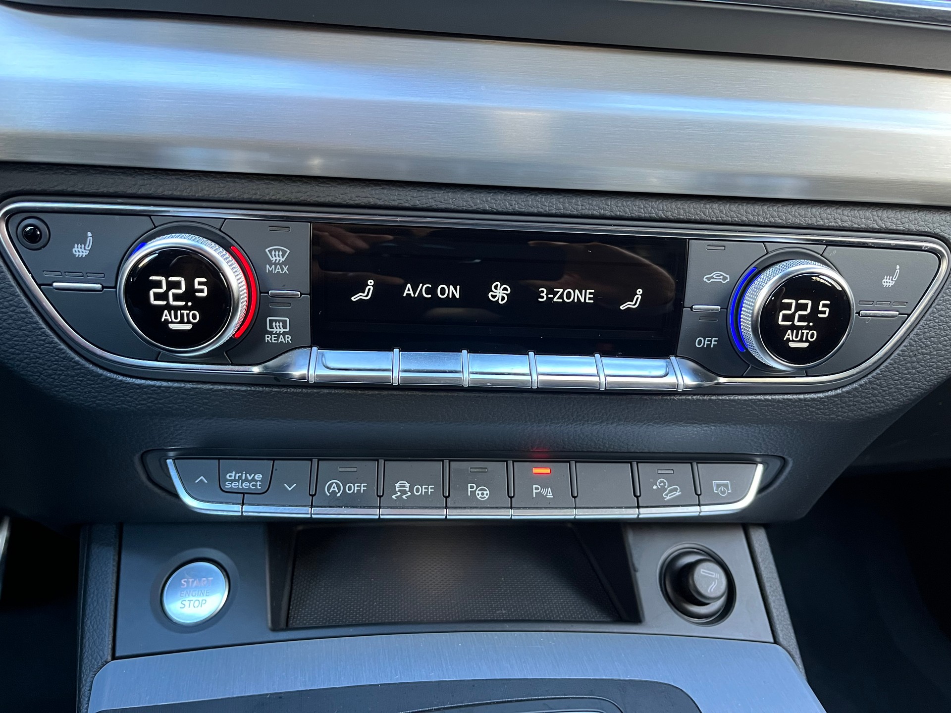 AUDI Q5 2.0 TFSI sport quattro S-tronic-image-23