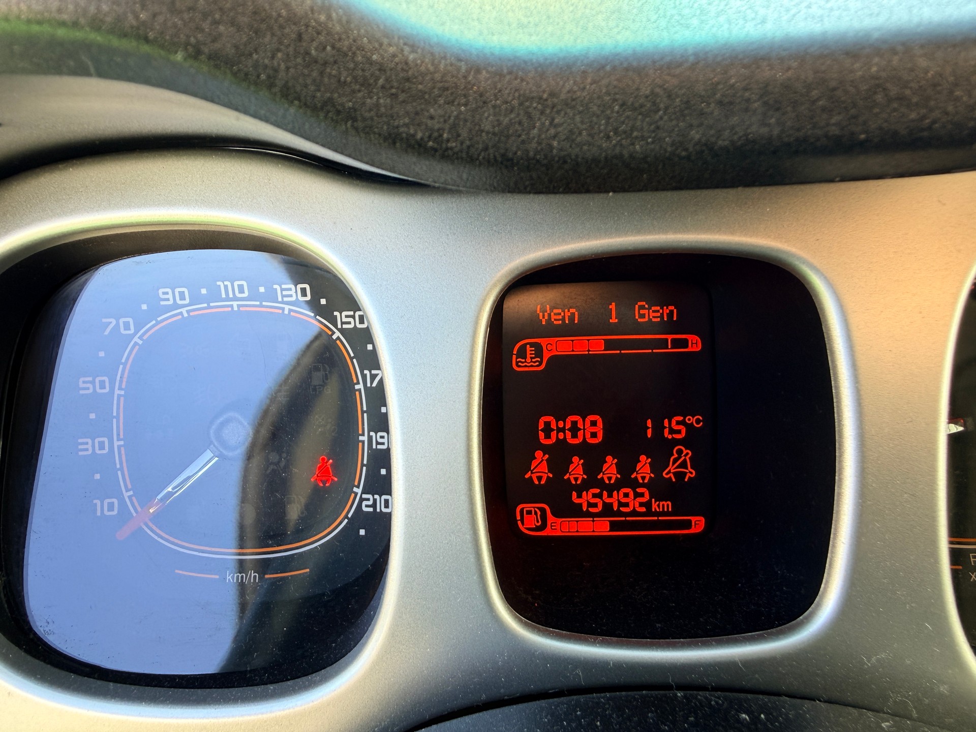 FIAT Panda 0.9 Twinair Turbo Cross 4x4-image-9