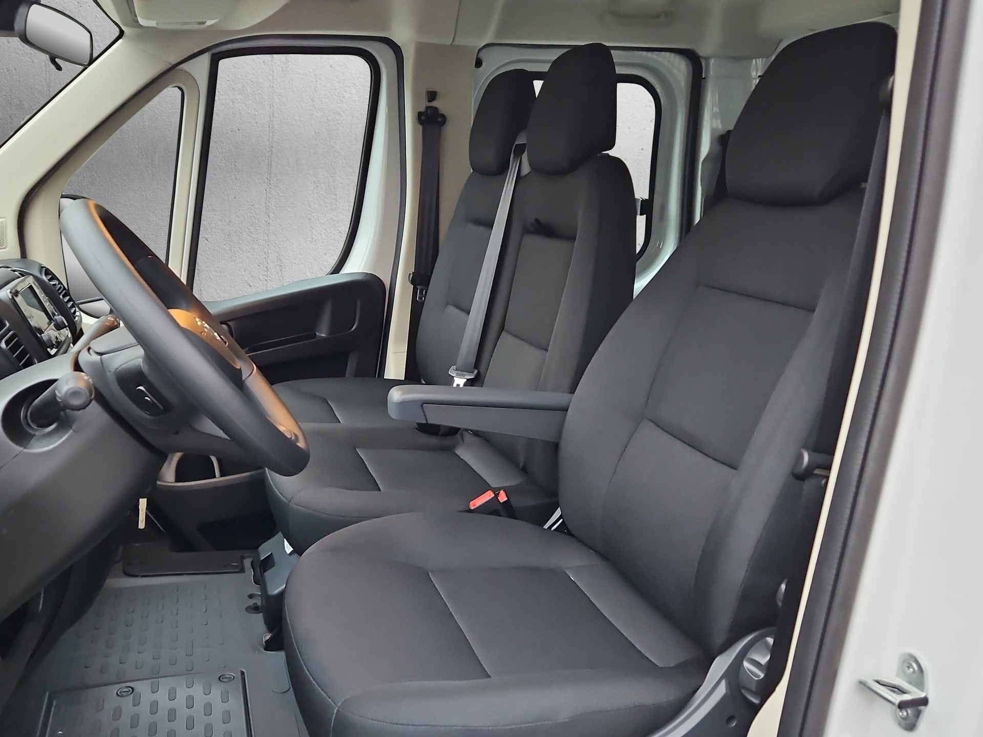 TOYOTA Proace MAX 2.2D Doppel-Kabine 3,5t L3H1-image-8
