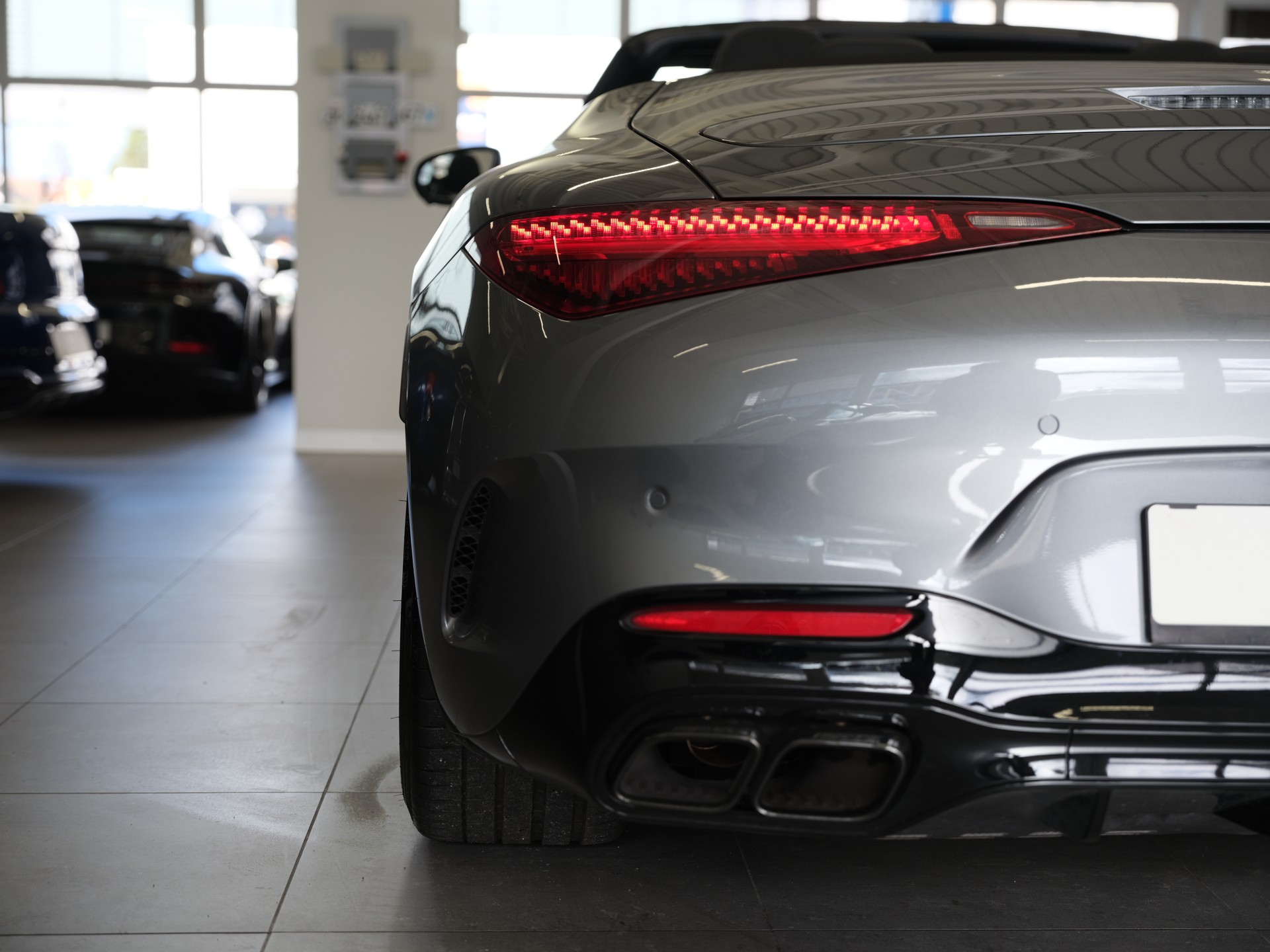 MERCEDES-BENZ AMG SL 55 4M Speedshift MCT *AMG Night Paket* *Head-Up Display* *Fahrassistenz-Paket*-image-11