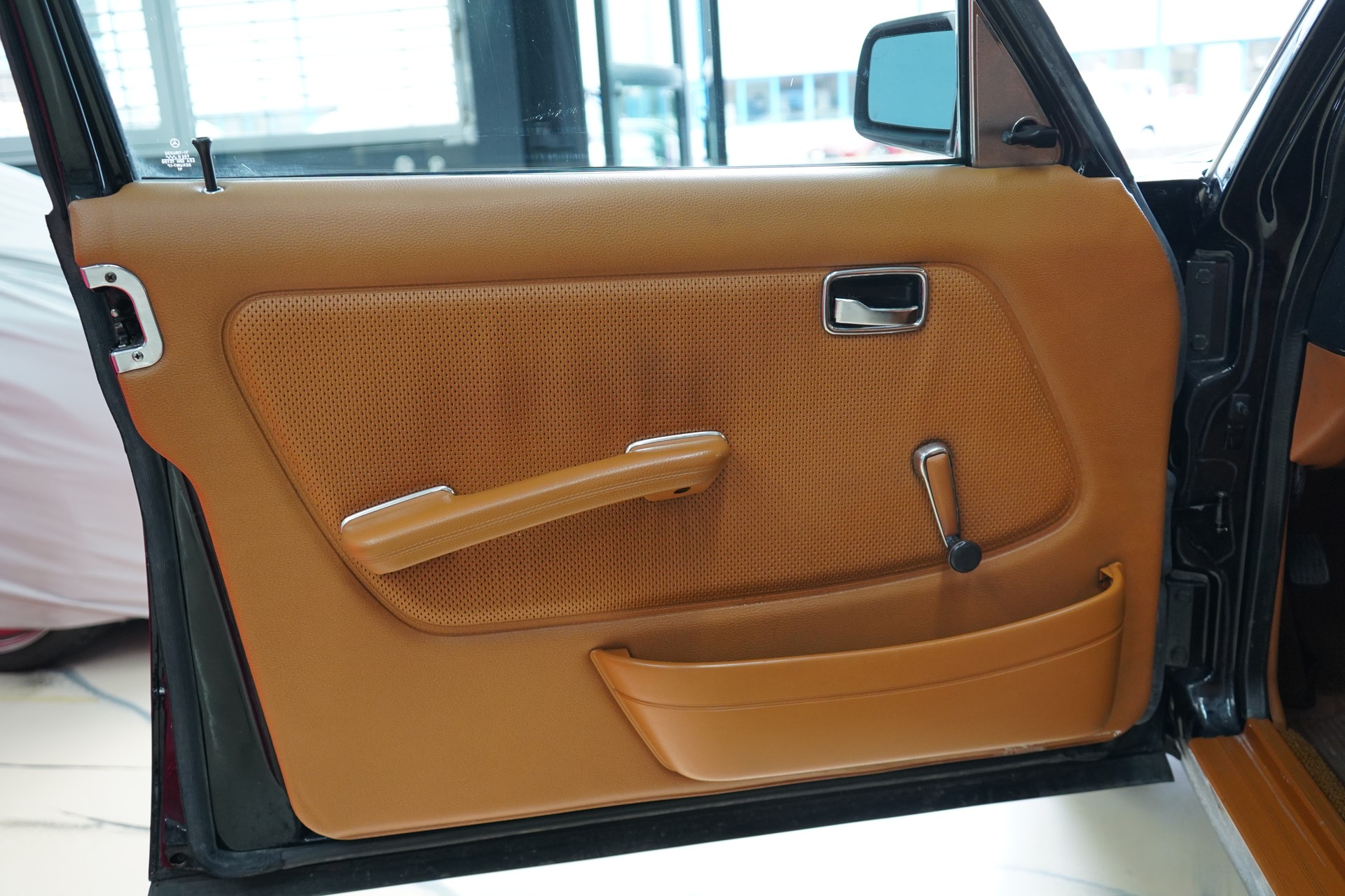 MERCEDES-BENZ 280 Automatic-image-22