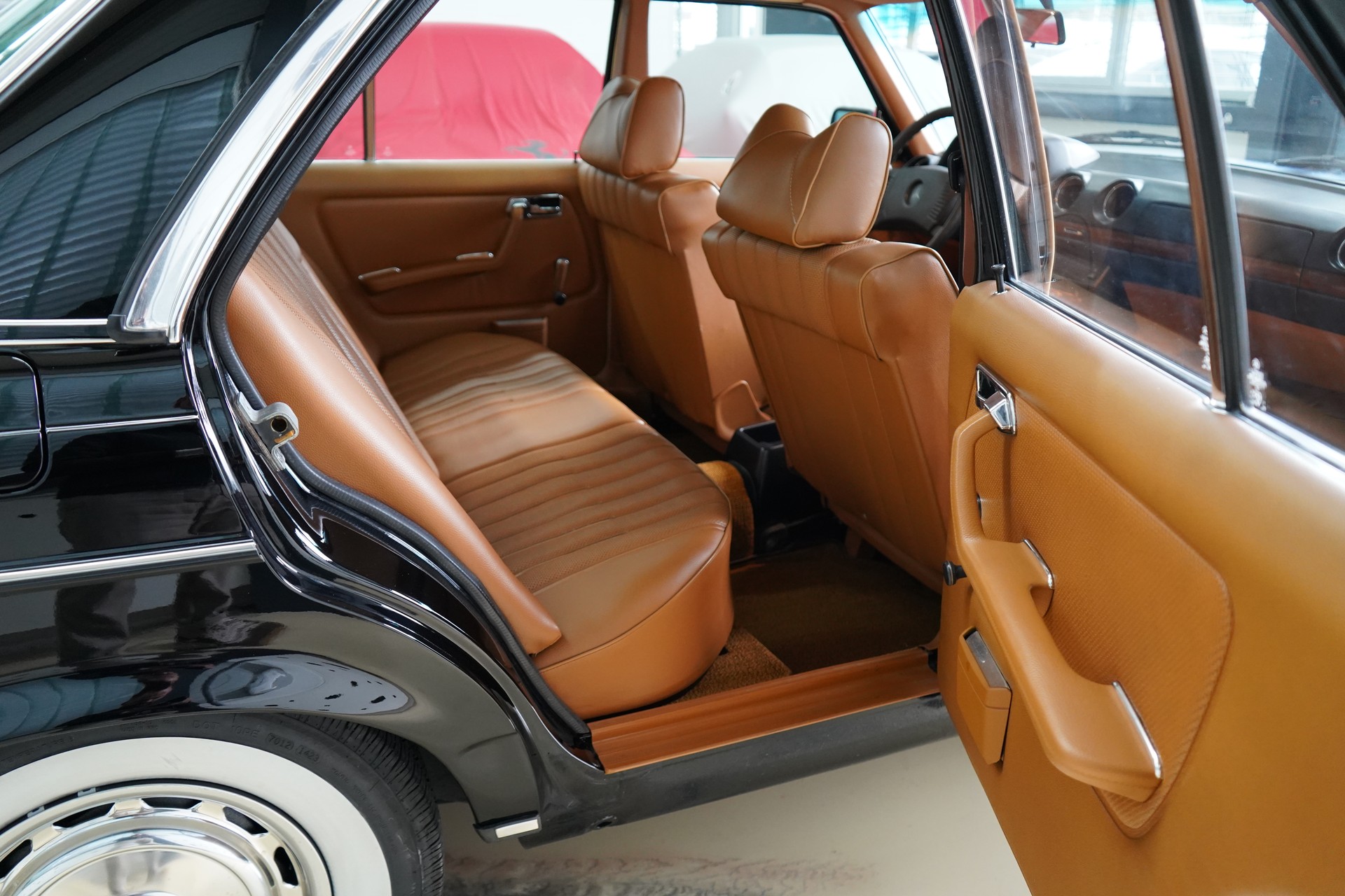 MERCEDES-BENZ 280 Automatic-image-30