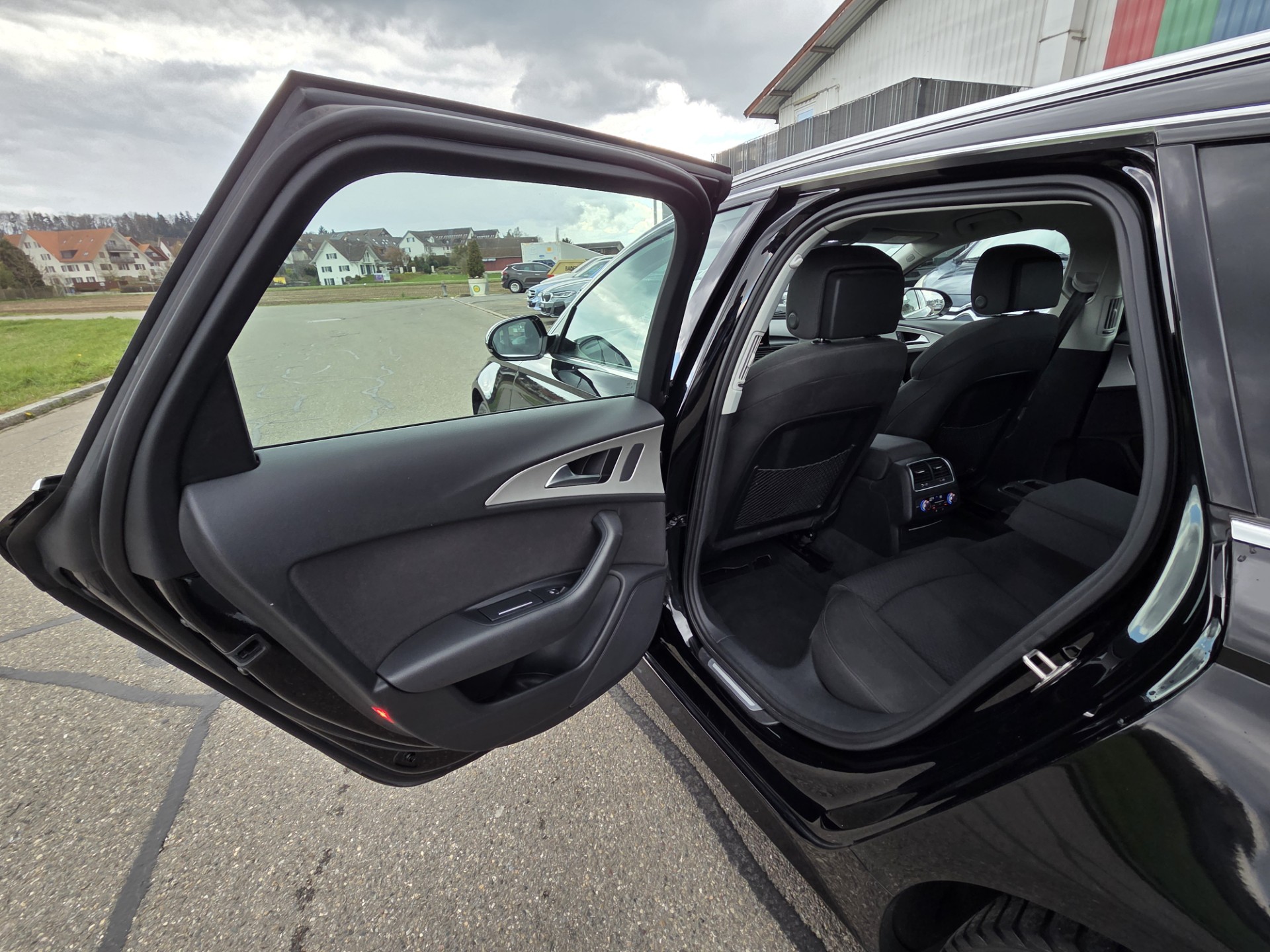 AUDI A6 Avant 3.0 TDI V6 S-tronic-image-11