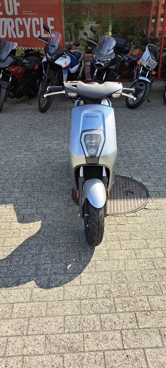HONDA EM1-E-image-1