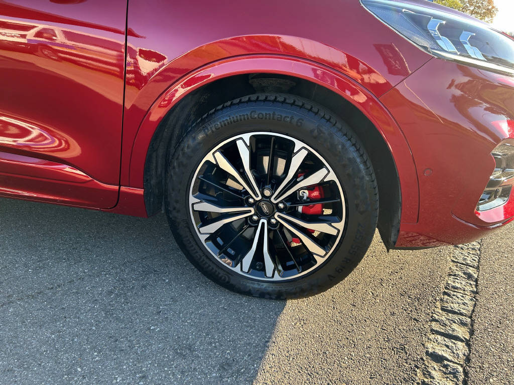 FORD Kuga 2.5 Plug-in Hybrid ST-Line X-image-17