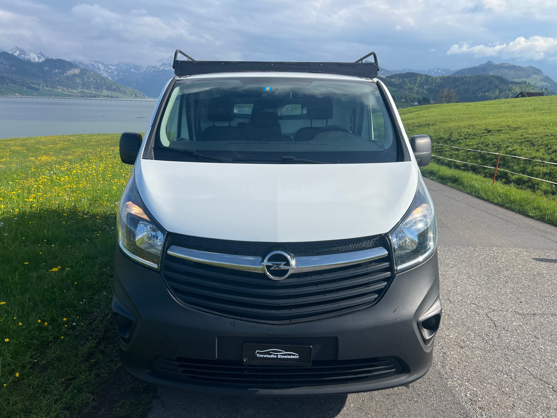 OPEL Vivaro 1.6 CDTI 2.7t L1H1 Inkl. Innenausbau!-image-1