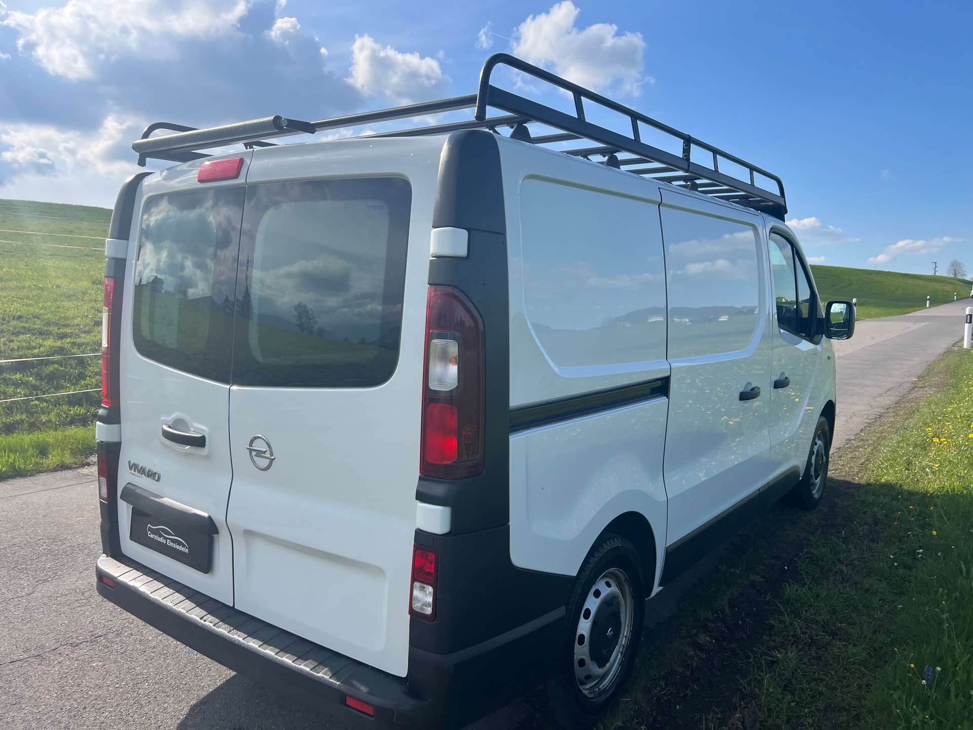 OPEL Vivaro 1.6 CDTI 2.7t L1H1 Inkl. Innenausbau!-image-5