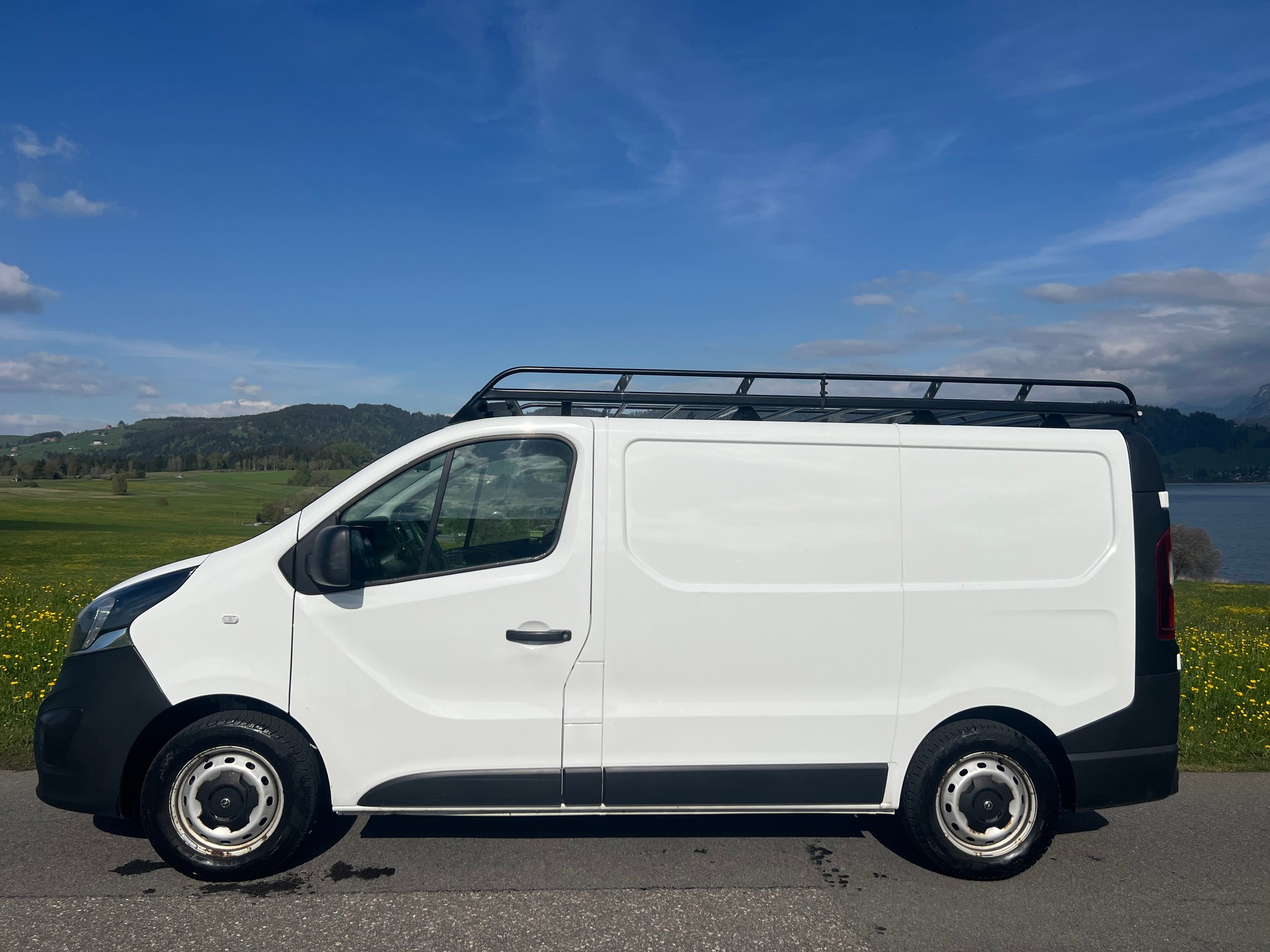 OPEL Vivaro 1.6 CDTI 2.7t L1H1 Inkl. Innenausbau!-image-2
