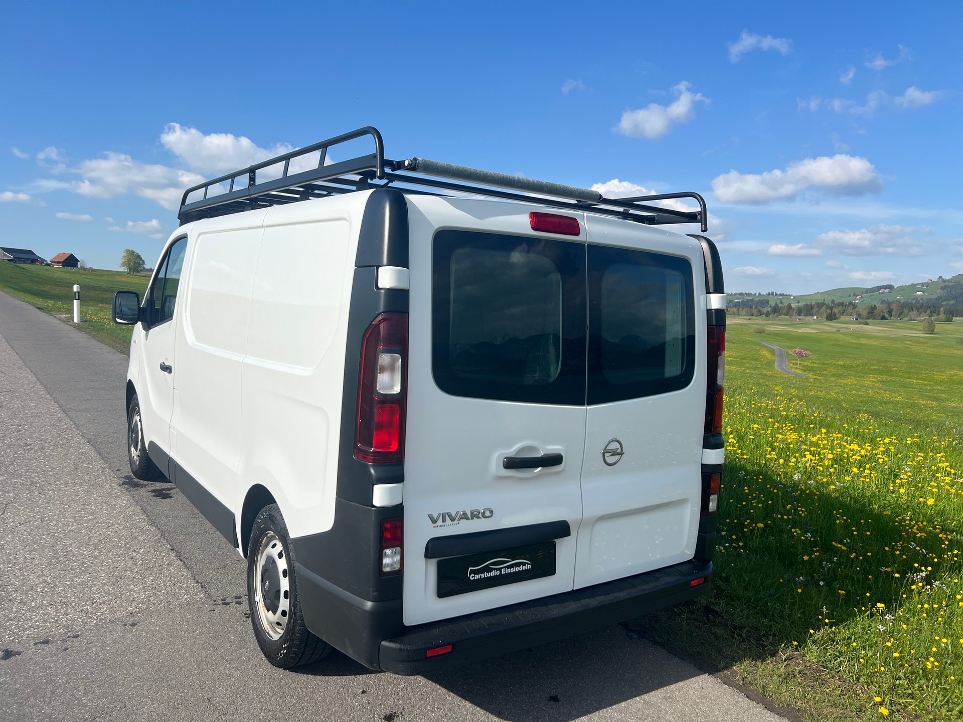 OPEL Vivaro 1.6 CDTI 2.7t L1H1 Inkl. Innenausbau!-image-3