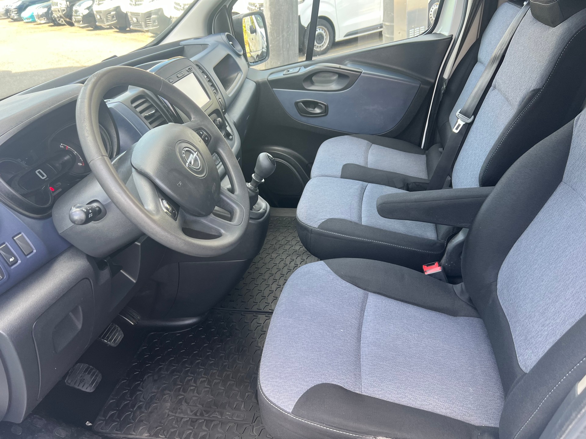 OPEL Vivaro 1.6 CDTI 2.7t L1H1 Inkl. Innenausbau!-image-6