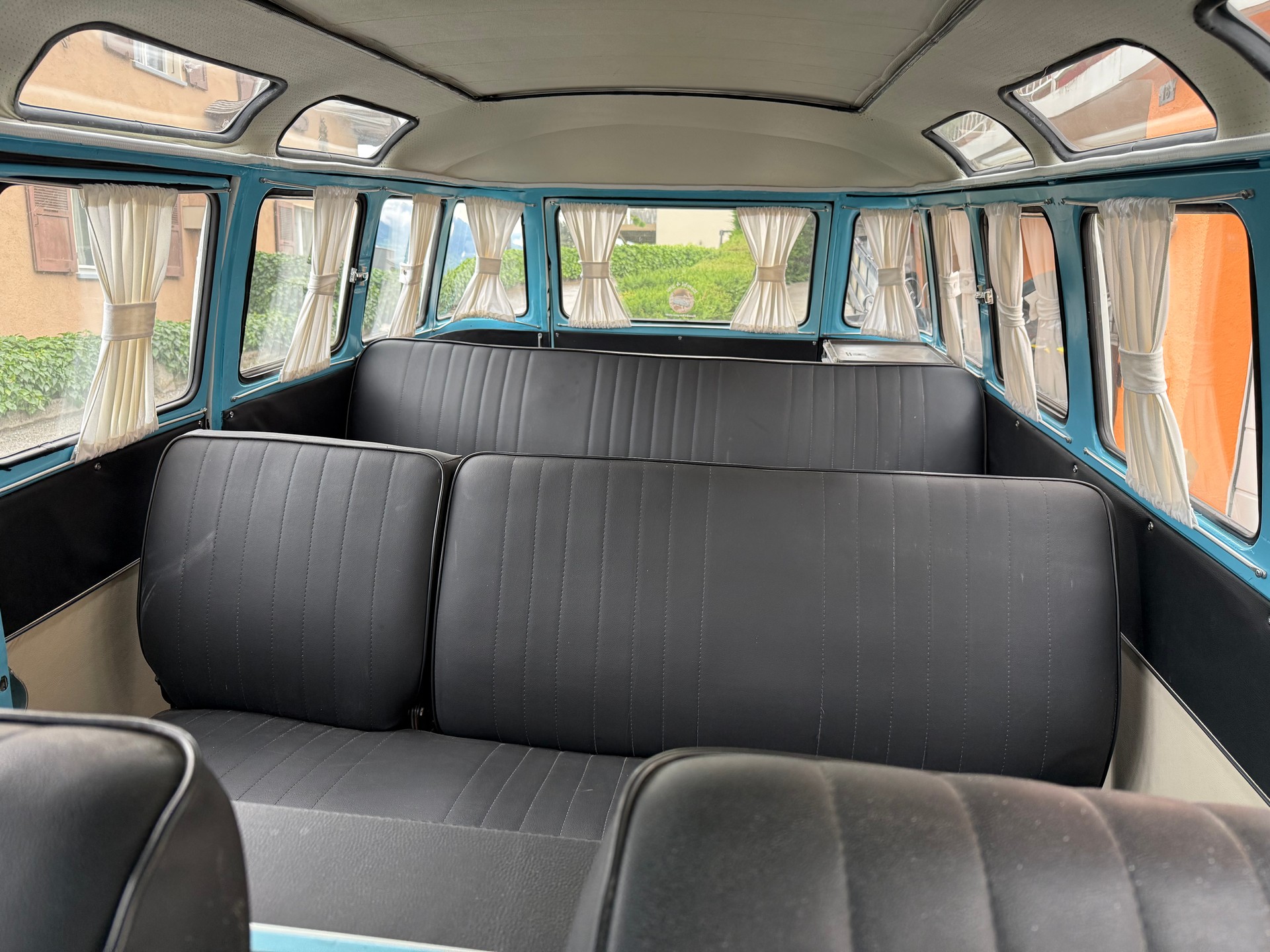 VW T1-image-10
