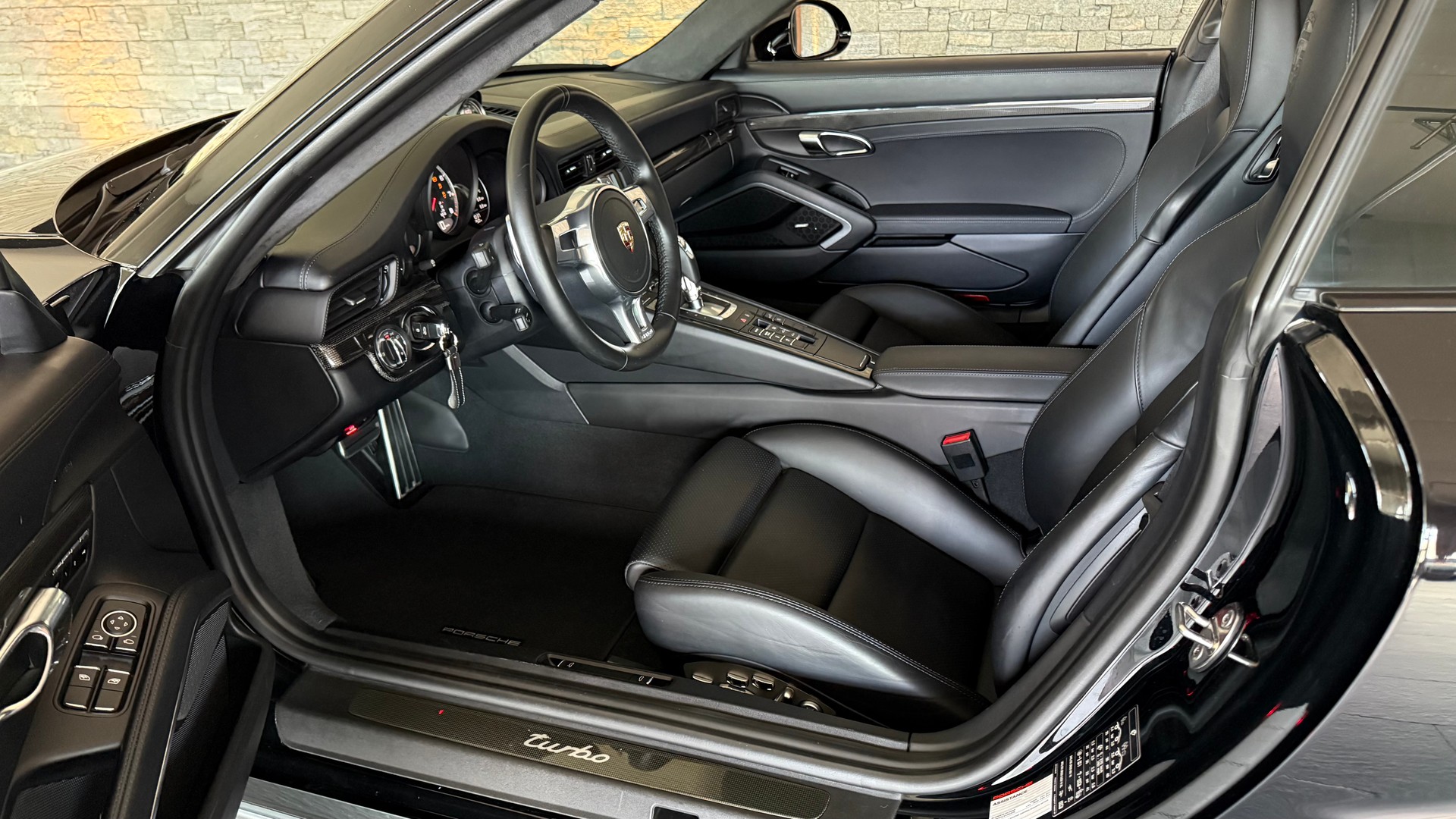 PORSCHE 911 Turbo PDK-image-16