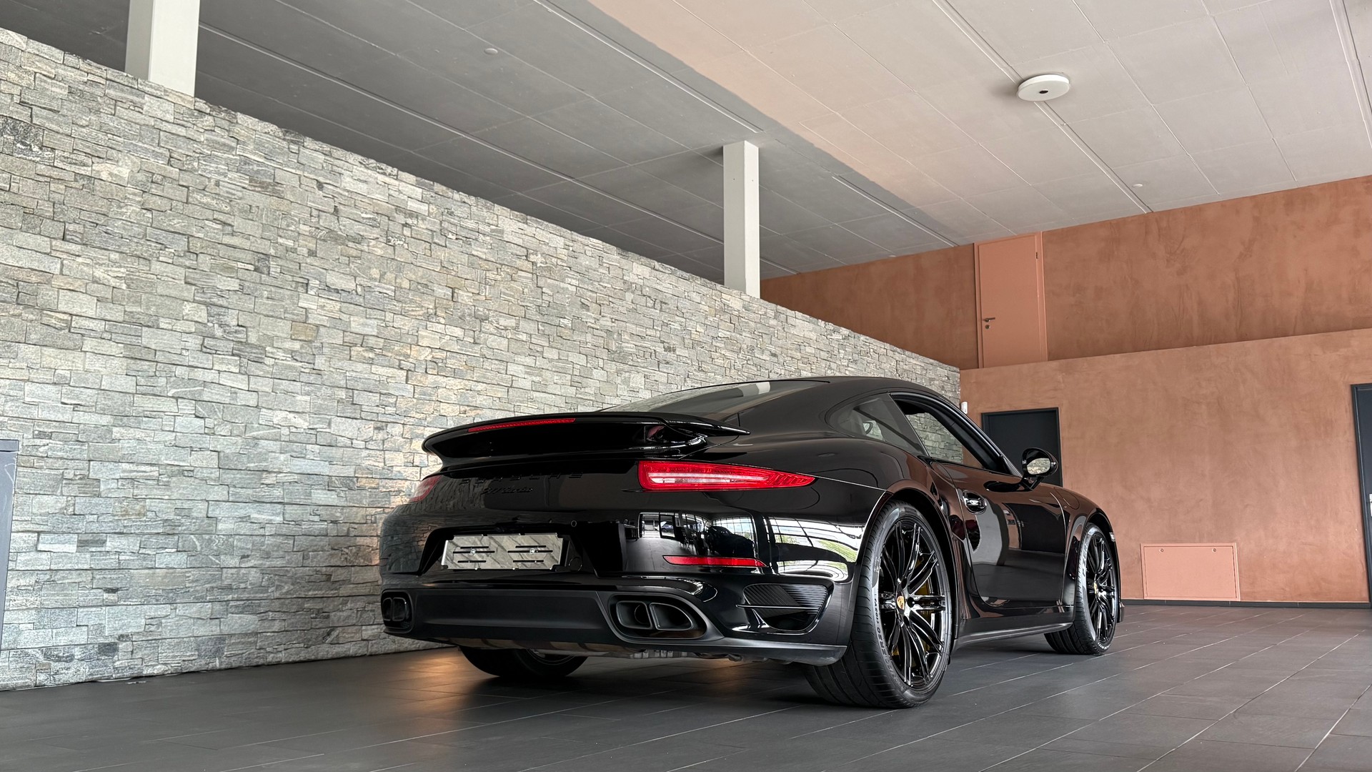 PORSCHE 911 Turbo PDK-image-5