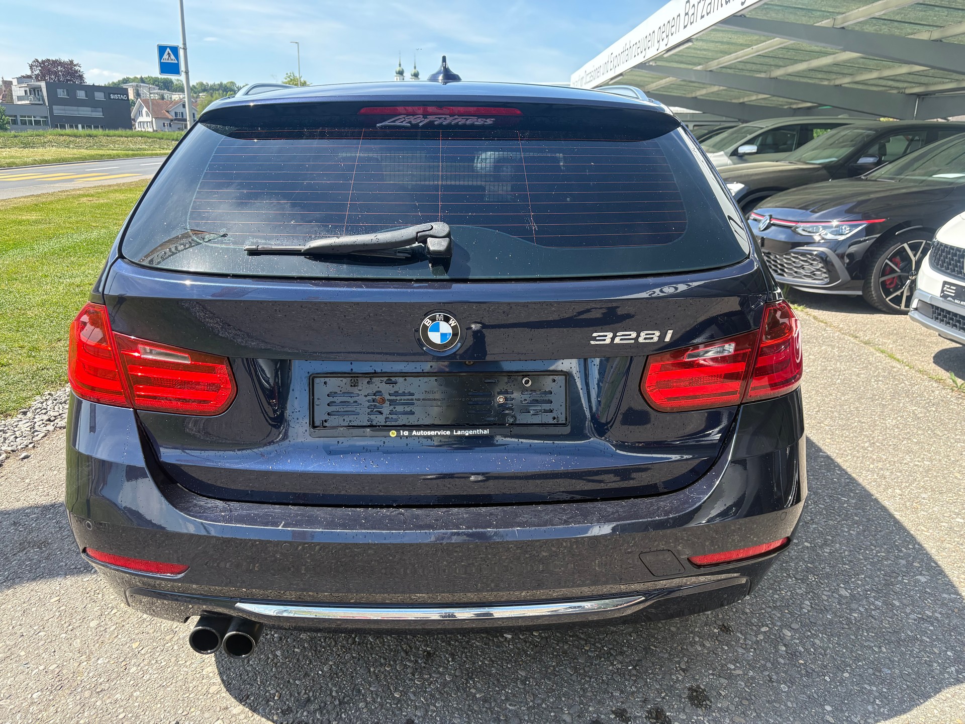 BMW 328i Touring Luxury Line Steptronic-image-4