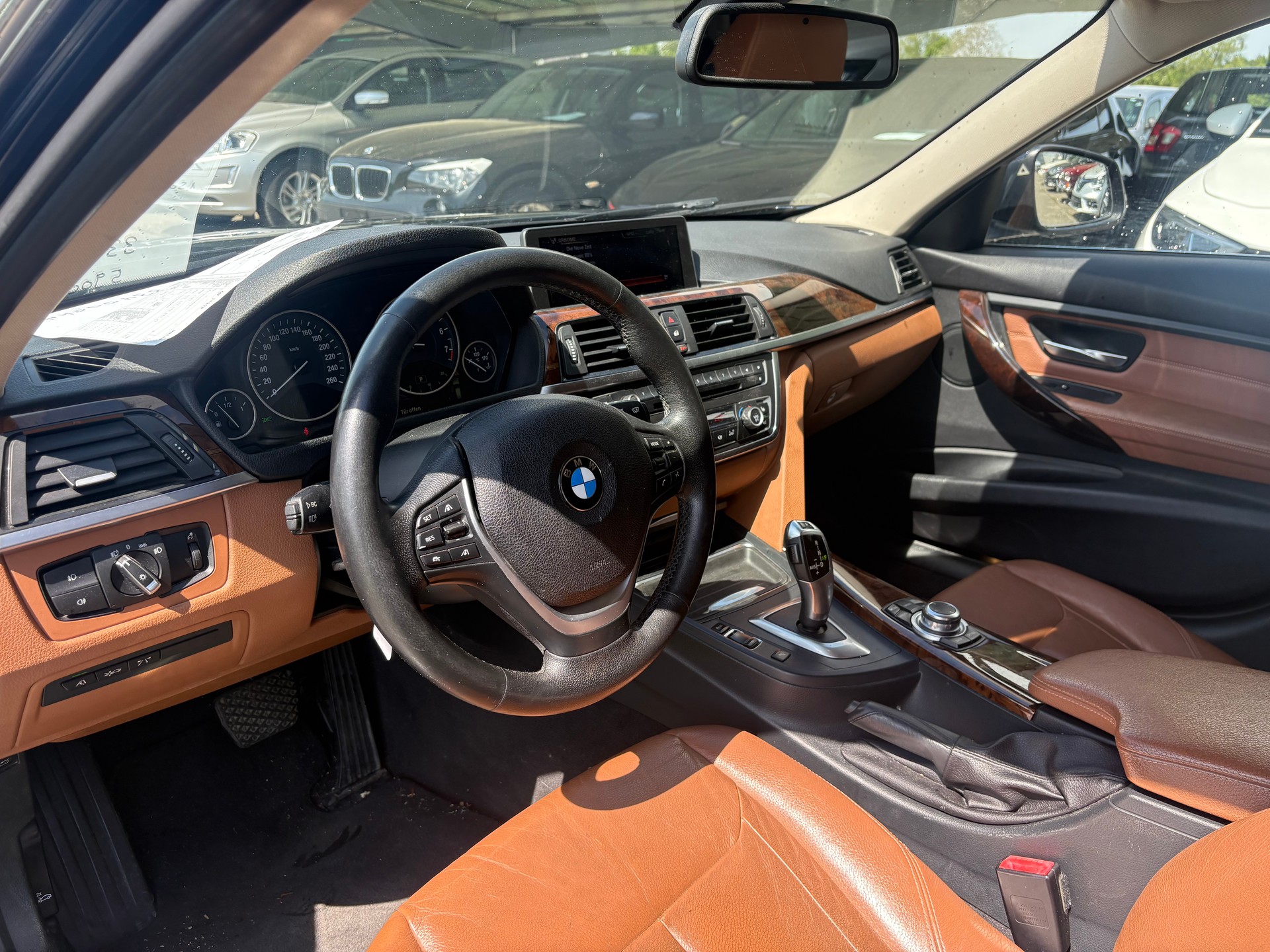 BMW 328i Touring Luxury Line Steptronic-image-6