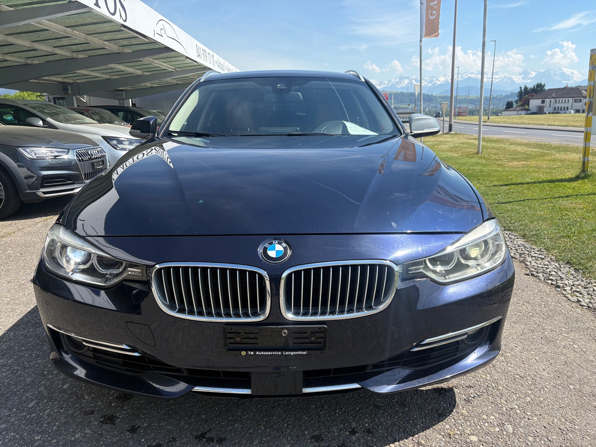 BMW 328i Touring Luxury Line Steptronic-image-1