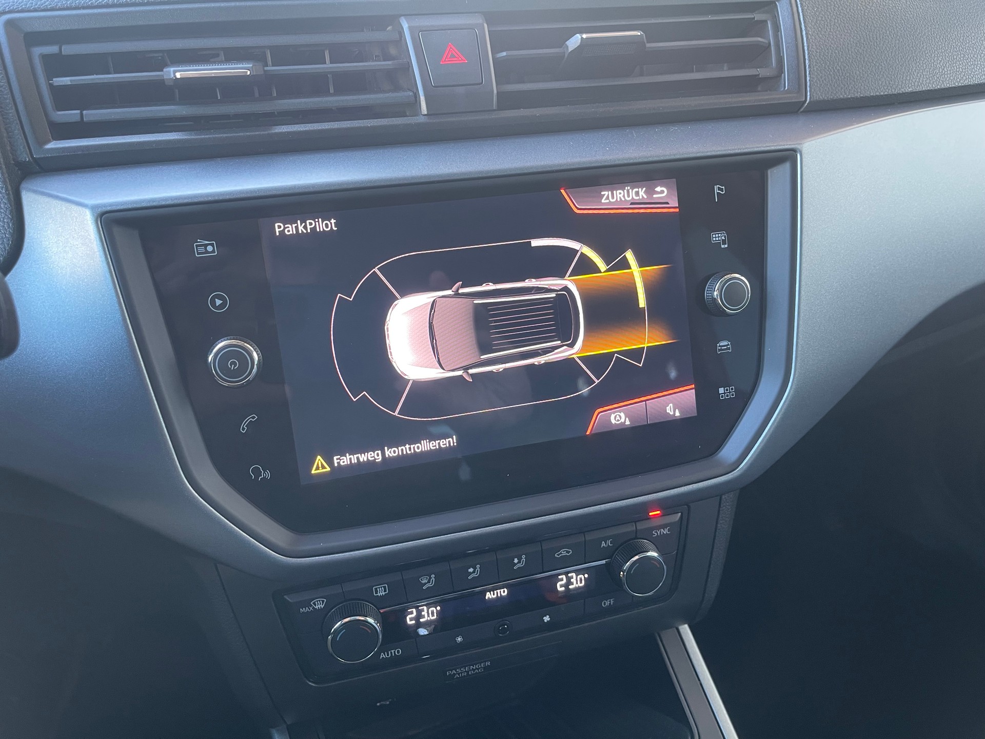SEAT Arona 1.0 TSI Eco DSG Style-image-14