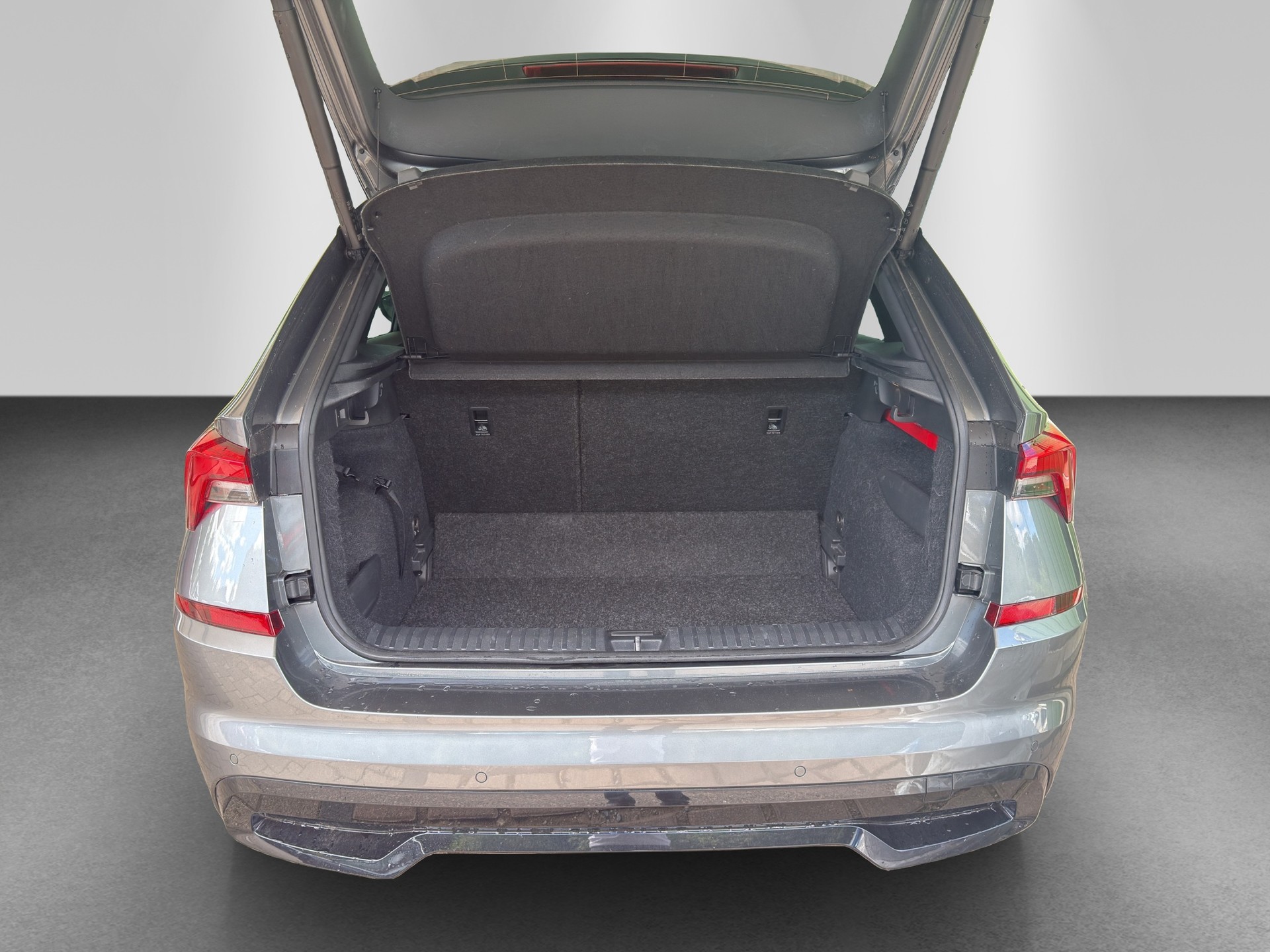 SKODA Kamiq 1.0 TSI Monte Carlo DSG-image-16