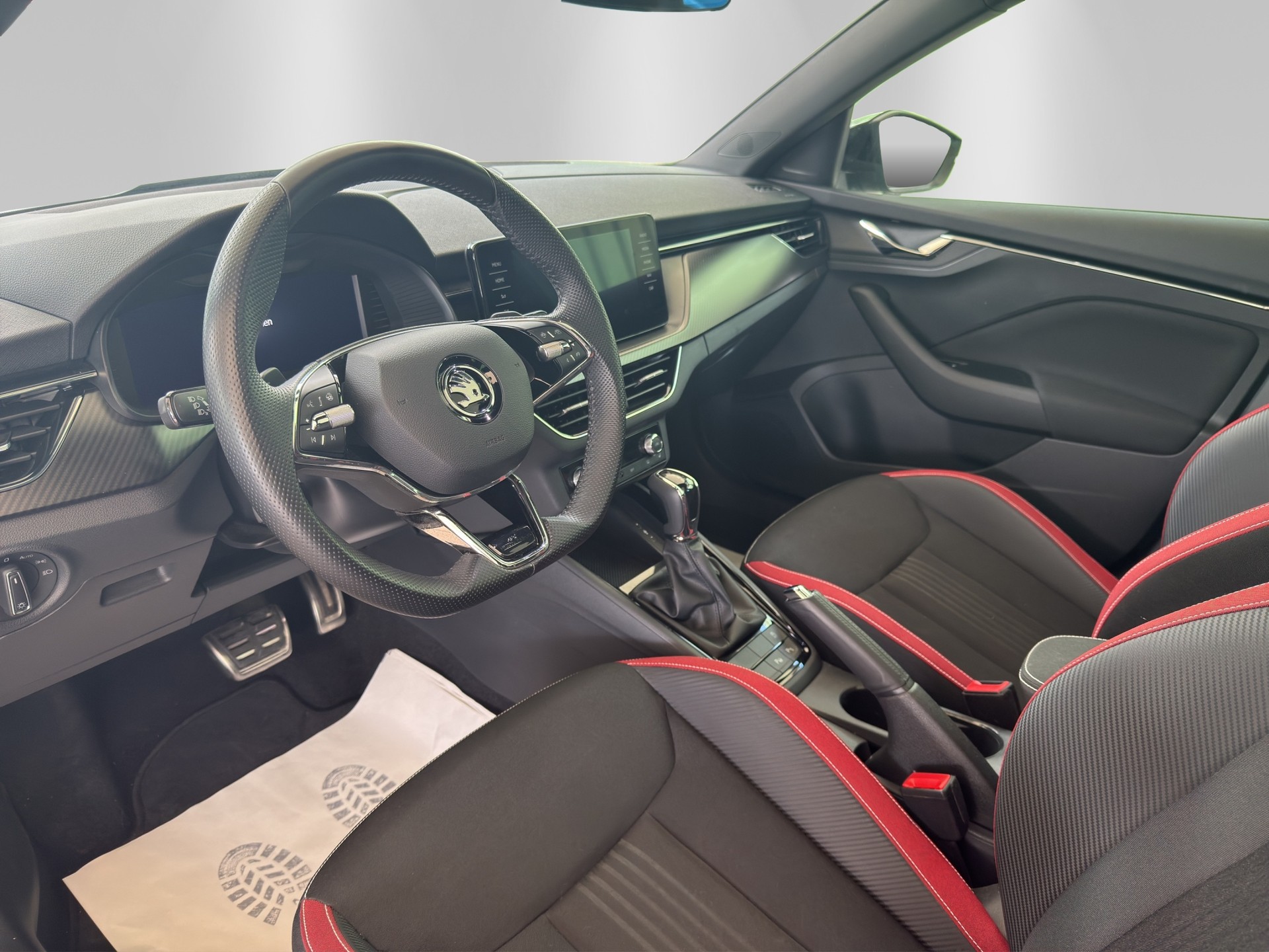 SKODA Kamiq 1.0 TSI Monte Carlo DSG-image-7