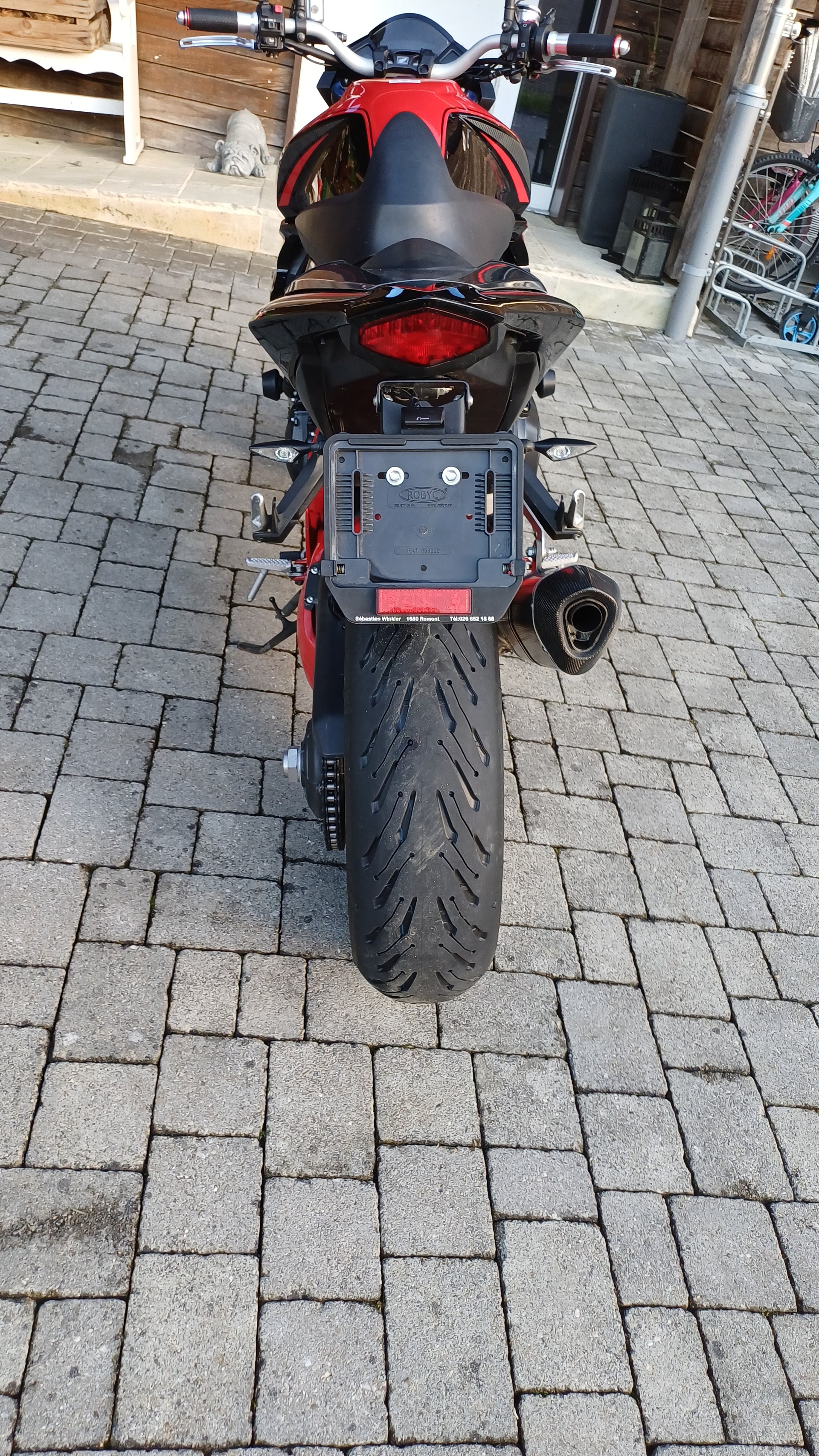HONDA CB 1000 R ABS-image-3