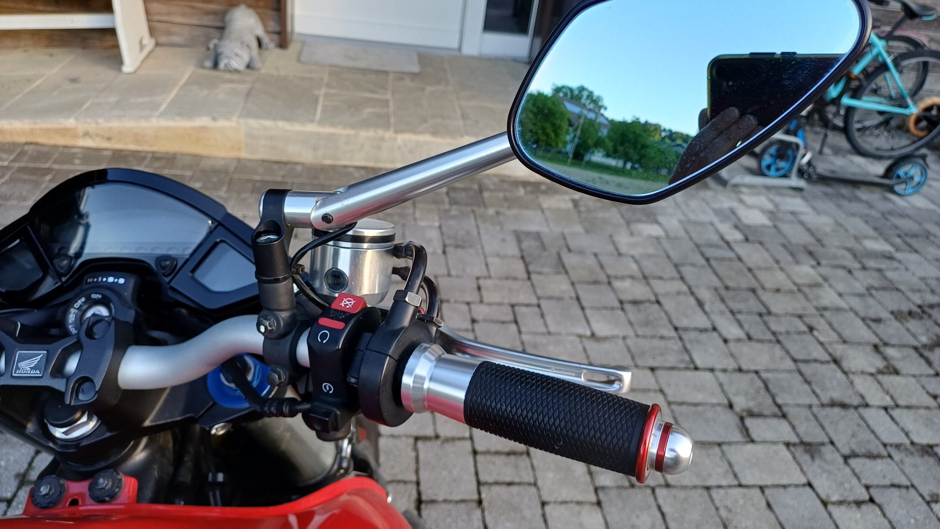 HONDA CB 1000 R ABS-image-9