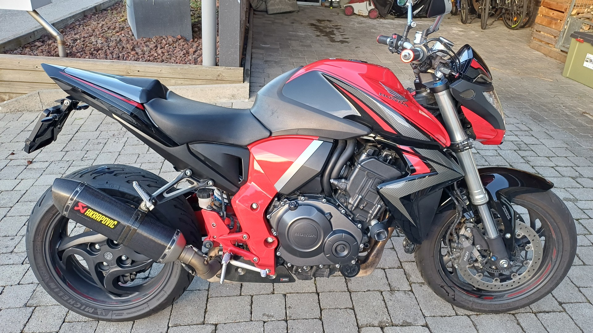 HONDA CB 1000 R ABS-image-2