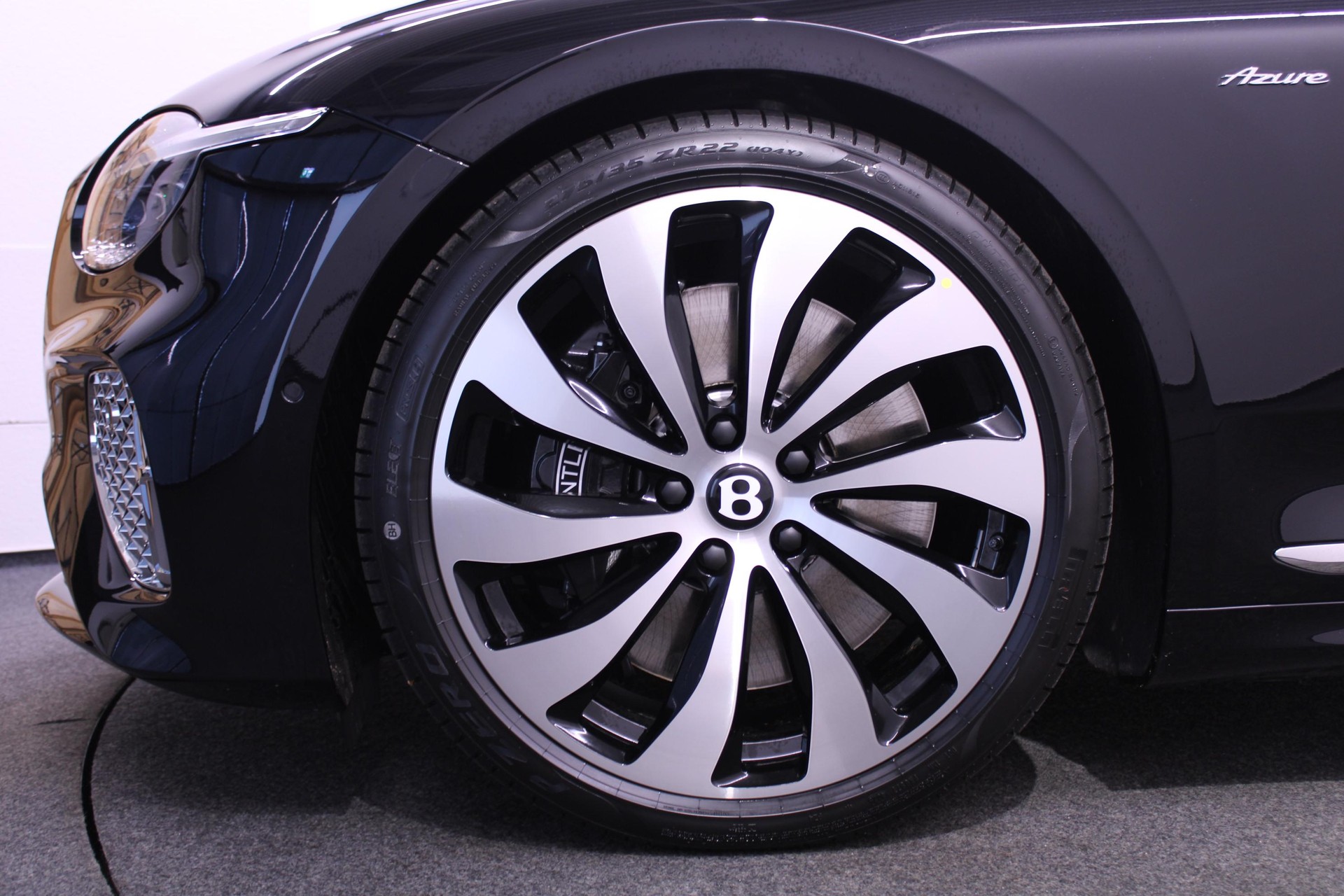 BENTLEY Continental GT 4.0 V8 Hybrid Azure-image-9