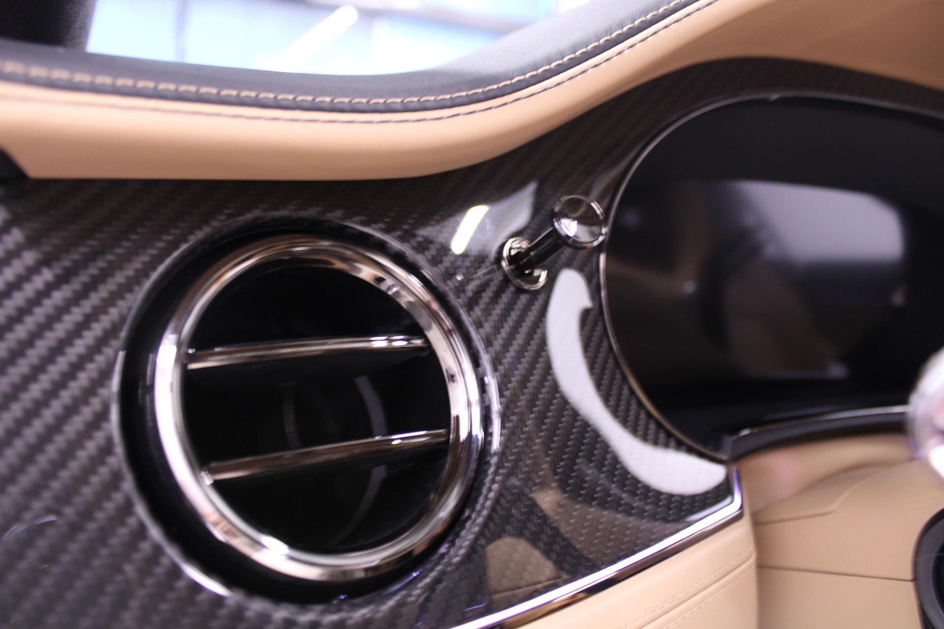 BENTLEY Continental GT 4.0 V8 Hybrid Azure-image-15