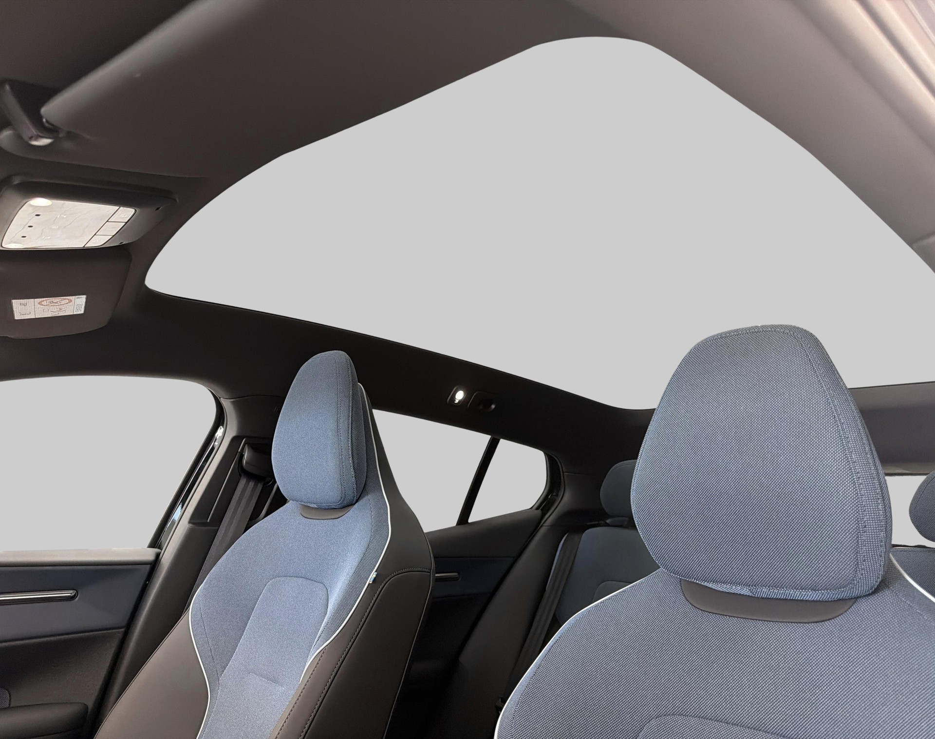 VOLVO EX 30 E60 Ultra-image-13