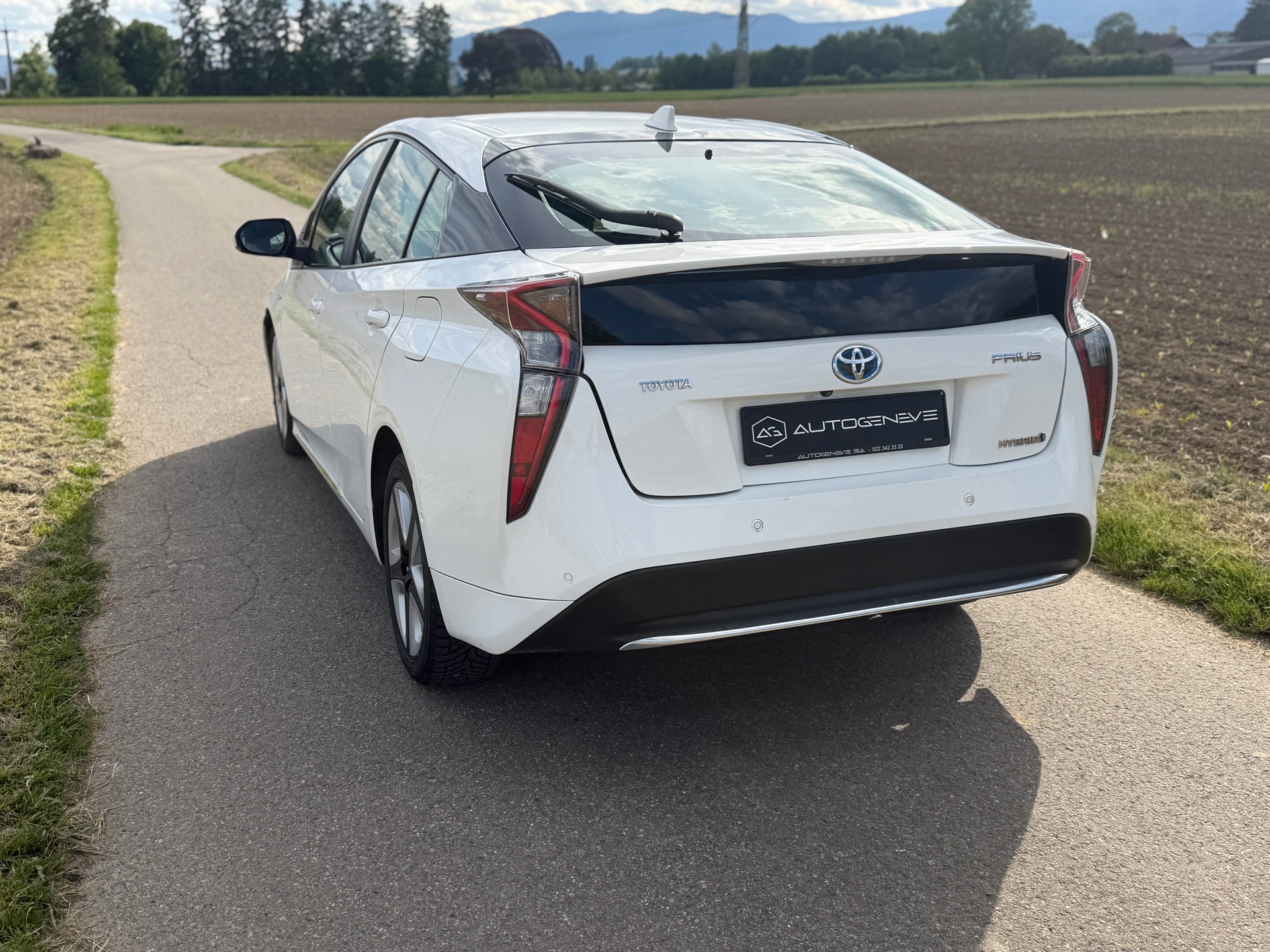 TOYOTA Prius 1.8 VVT-i HSD Sol Premium-image-10