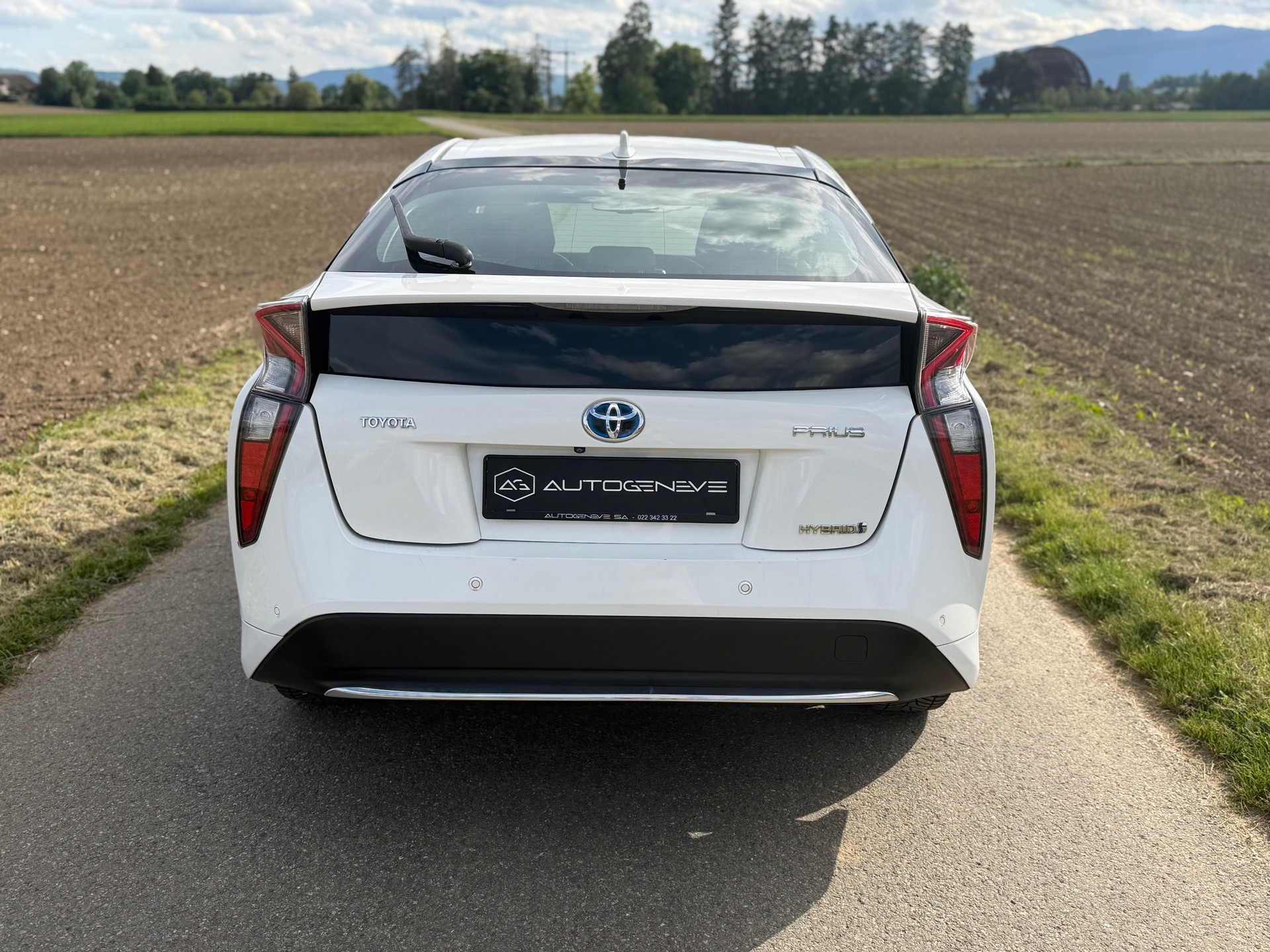 TOYOTA Prius 1.8 VVT-i HSD Sol Premium-image-9
